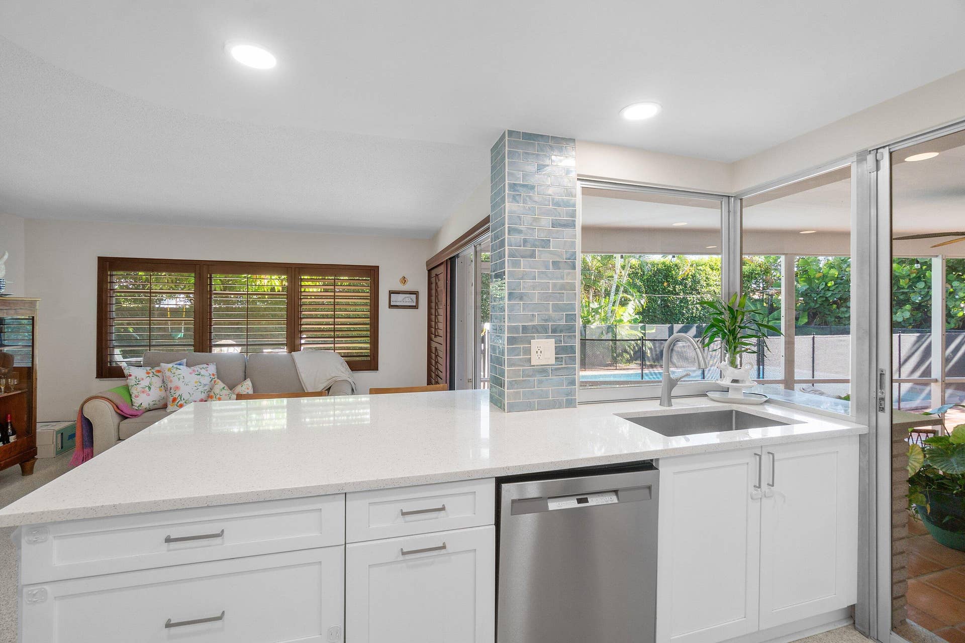 943 SW 5th Street, Boca Raton, FL 33486 016-943Southwest5thStreet-BocaRaton-FL-3