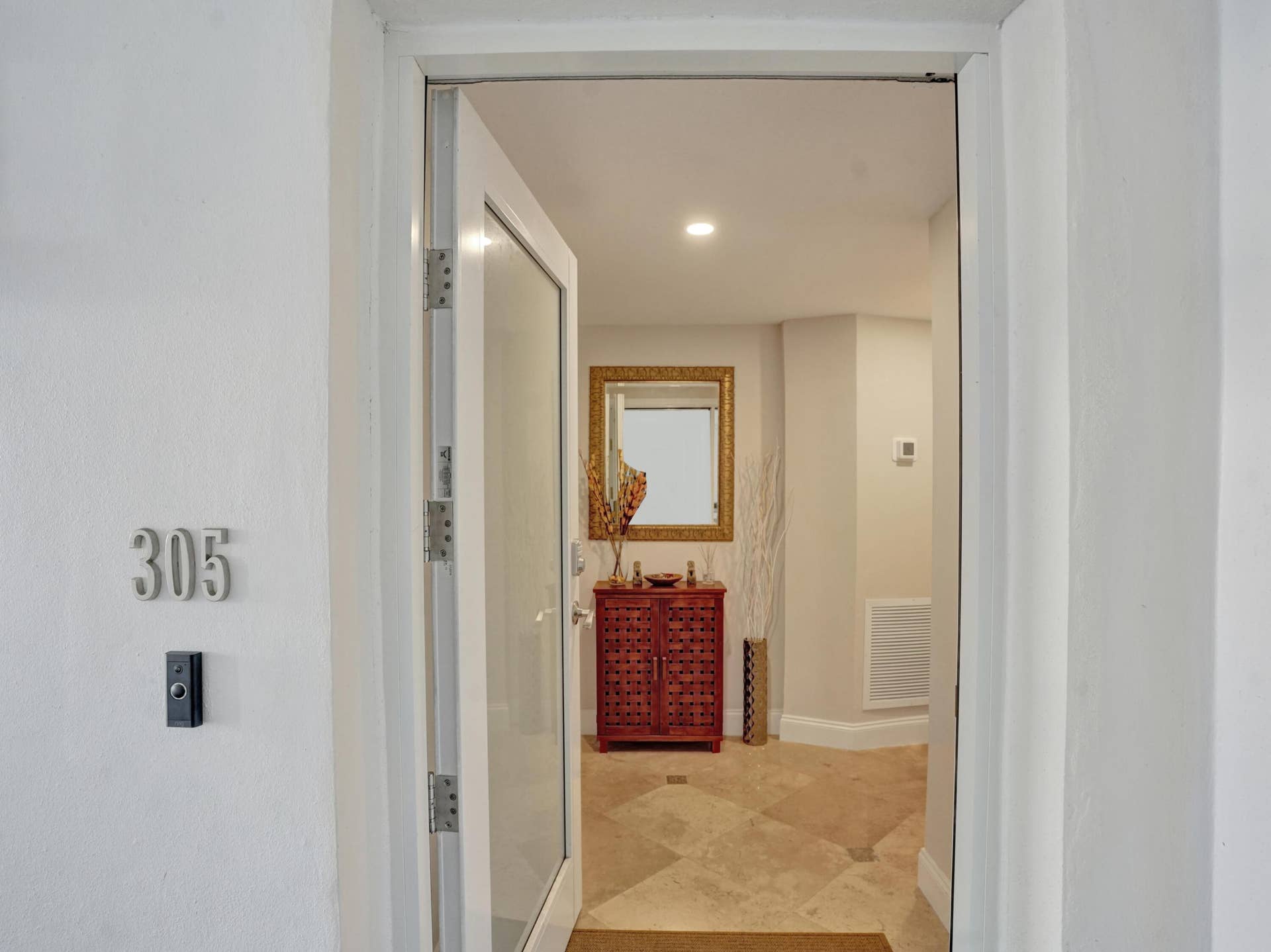 3050 NE 47th Court, #305, Fort Lauderdale, FL 33308 Hallway