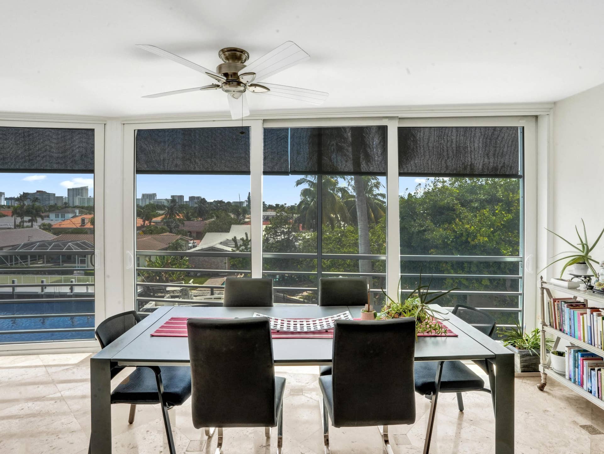 3050 NE 47th Court, #305, Fort Lauderdale, FL 33308 Sun Room