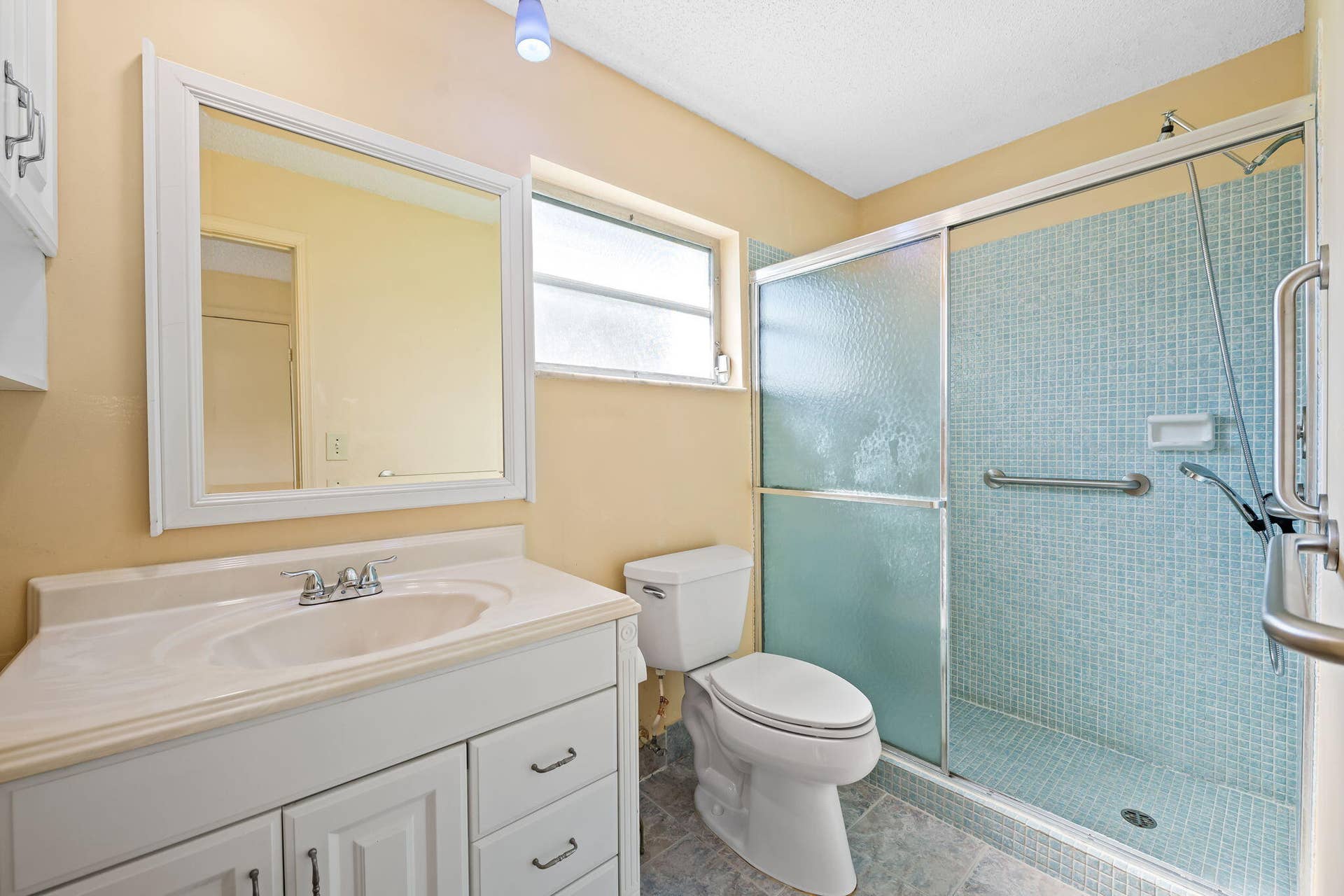 8711 NW 10TH Street, #D101, Plantation, FL 33322 18-web-or-mls-DSC_9159