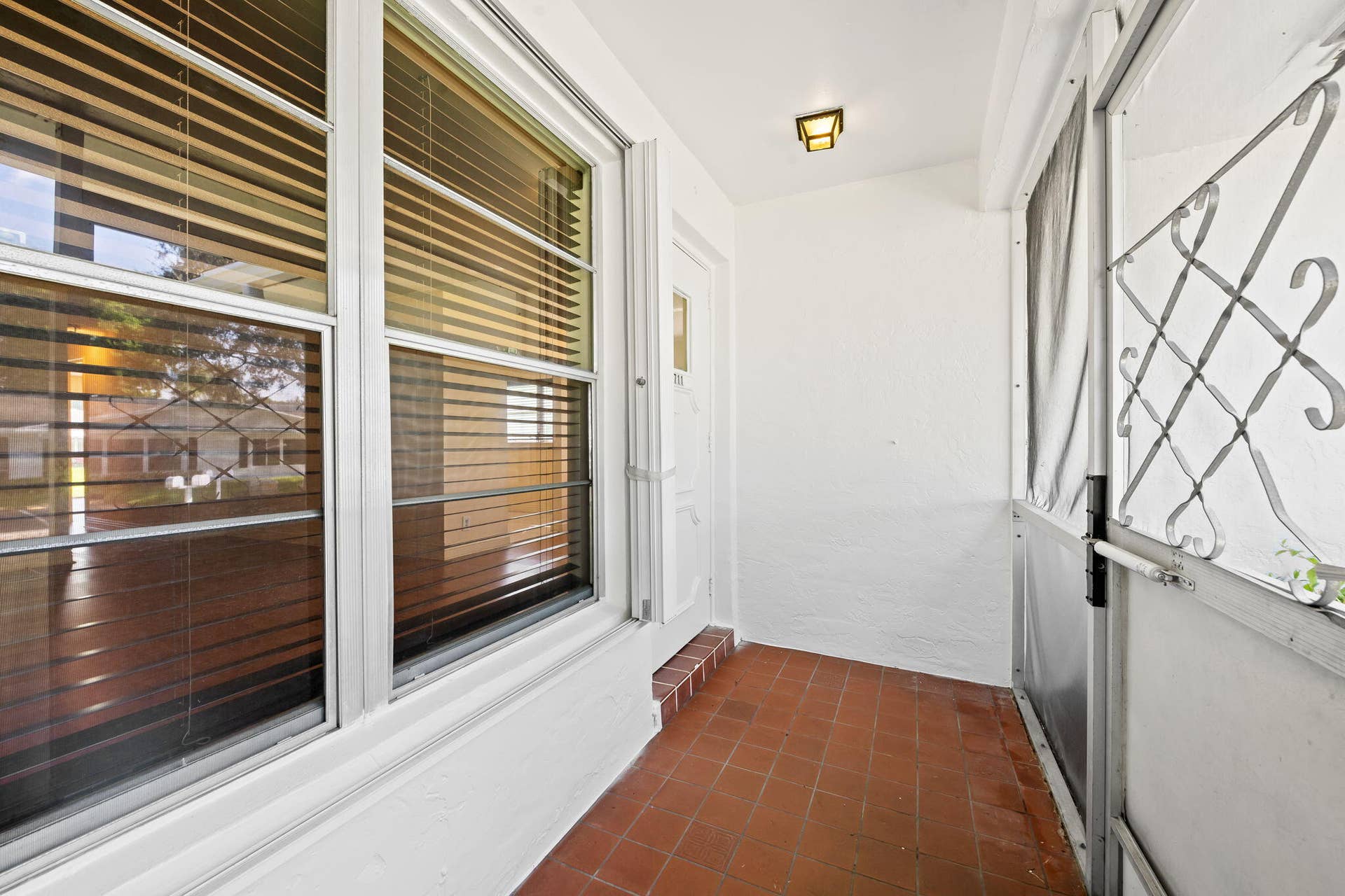 8711 NW 10TH Street, #D101, Plantation, FL 33322 4-web-or-mls-DSC_9093