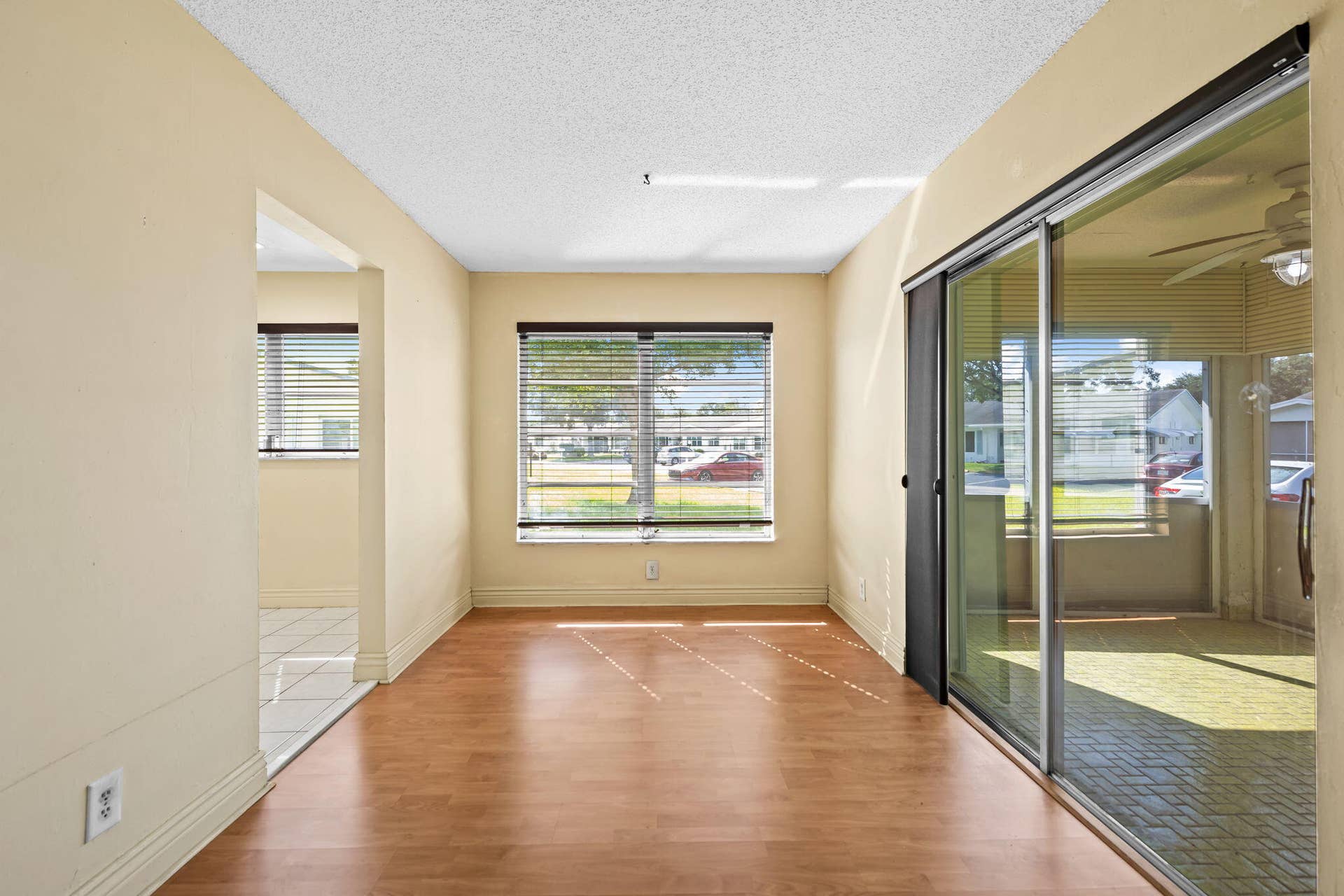8711 NW 10TH Street, #D101, Plantation, FL 33322 7-web-or-mls-DSC_9105