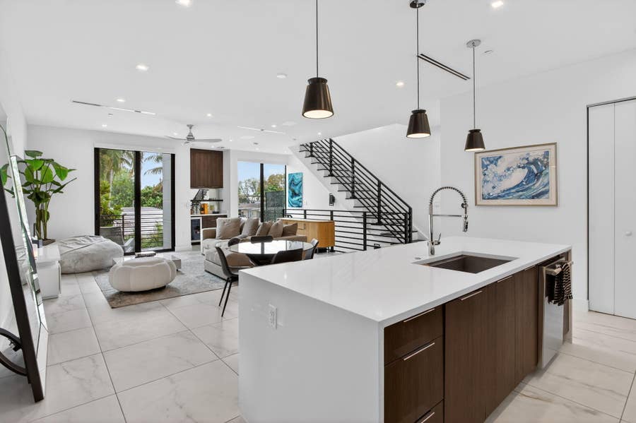 Property photo for 1044 N VICTORIA PARK Road, Fort Lauderdale, FL