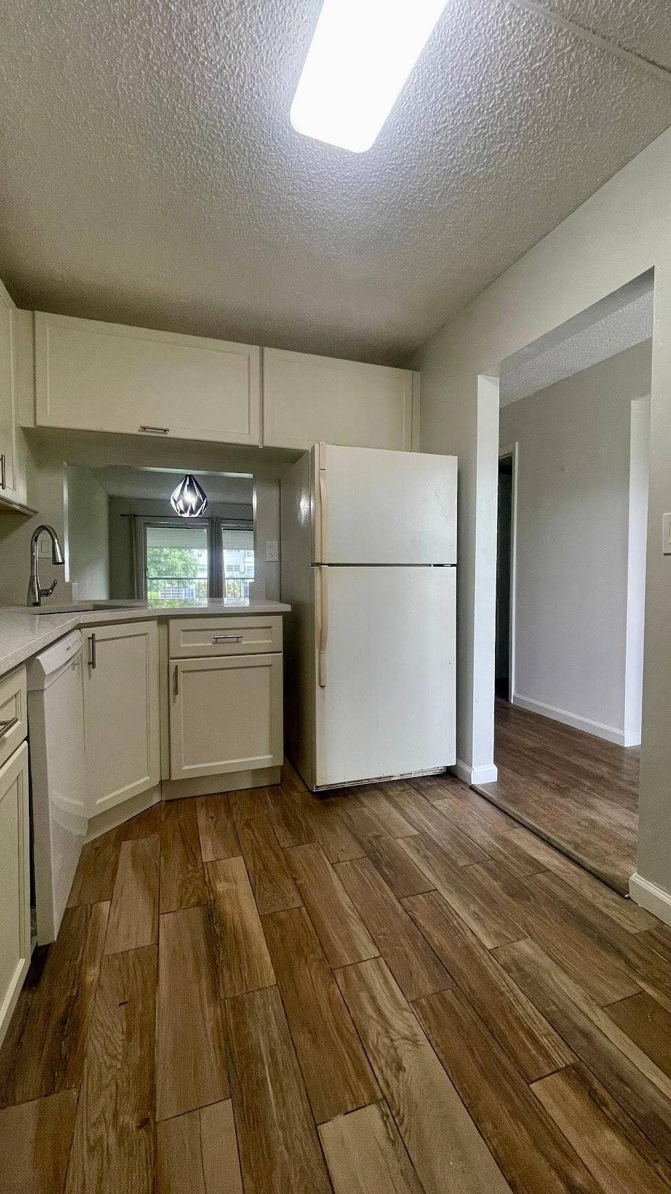 1801 NW 75TH Avenue, #211, Plantation, Plantation, FL 33313 1801- Kitchen 1