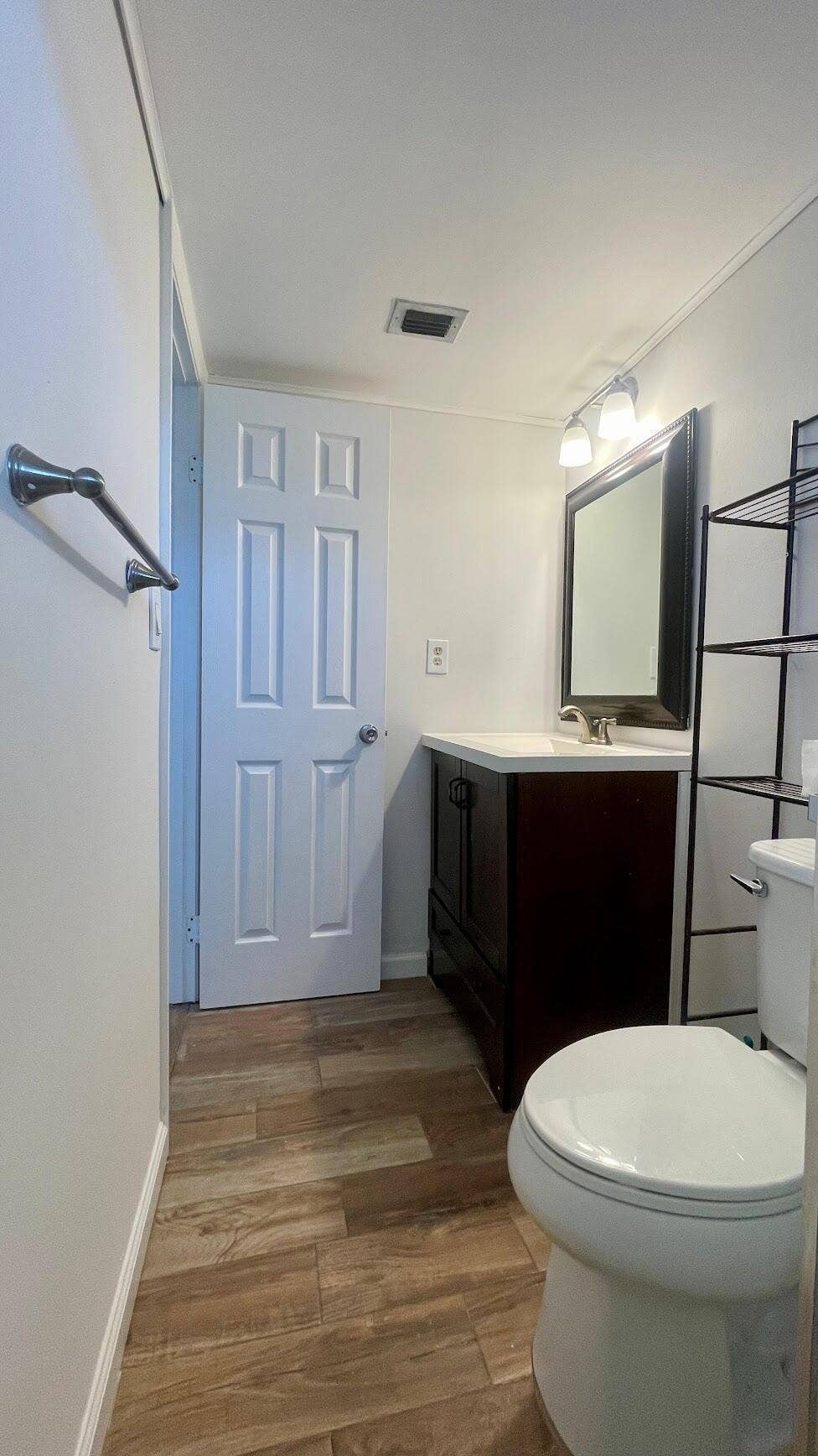 1801 NW 75TH Avenue, #211, Plantation, Plantation, FL 33313 1801- Guest Bathroom 3