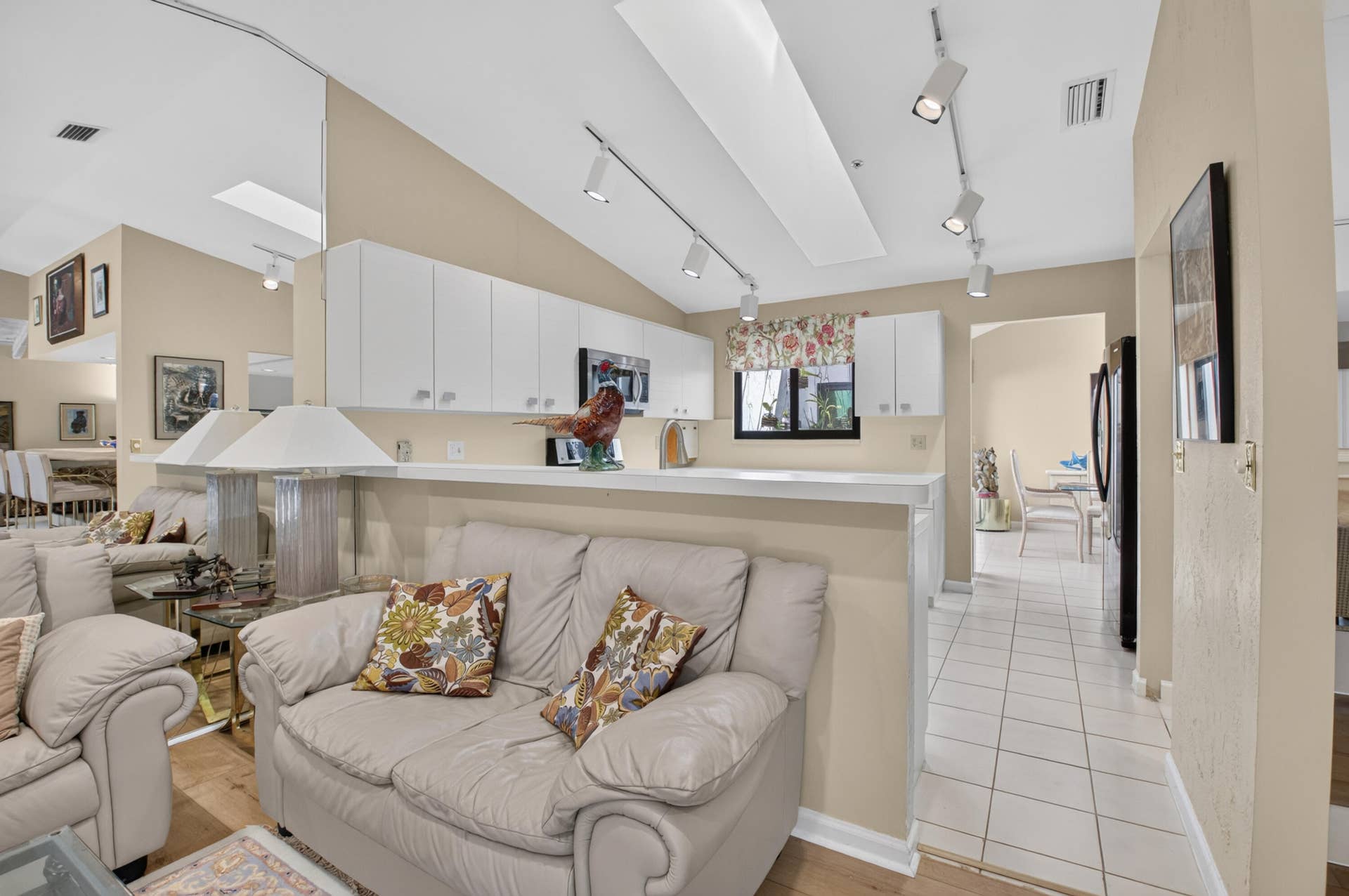 19513 Planters Point Drive, Boca Raton, FL 33434 family room & kithen
