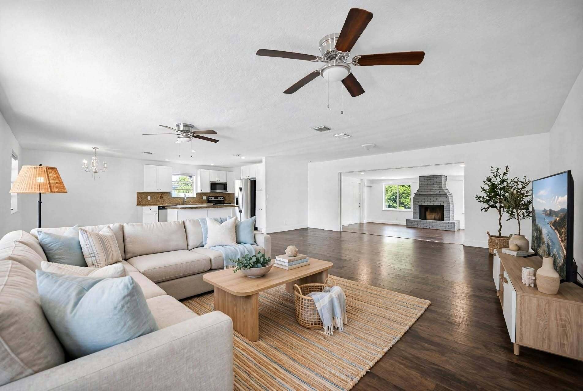 4723 NW 4TH Street, Plantation, FL 33317 Virtually Staged
