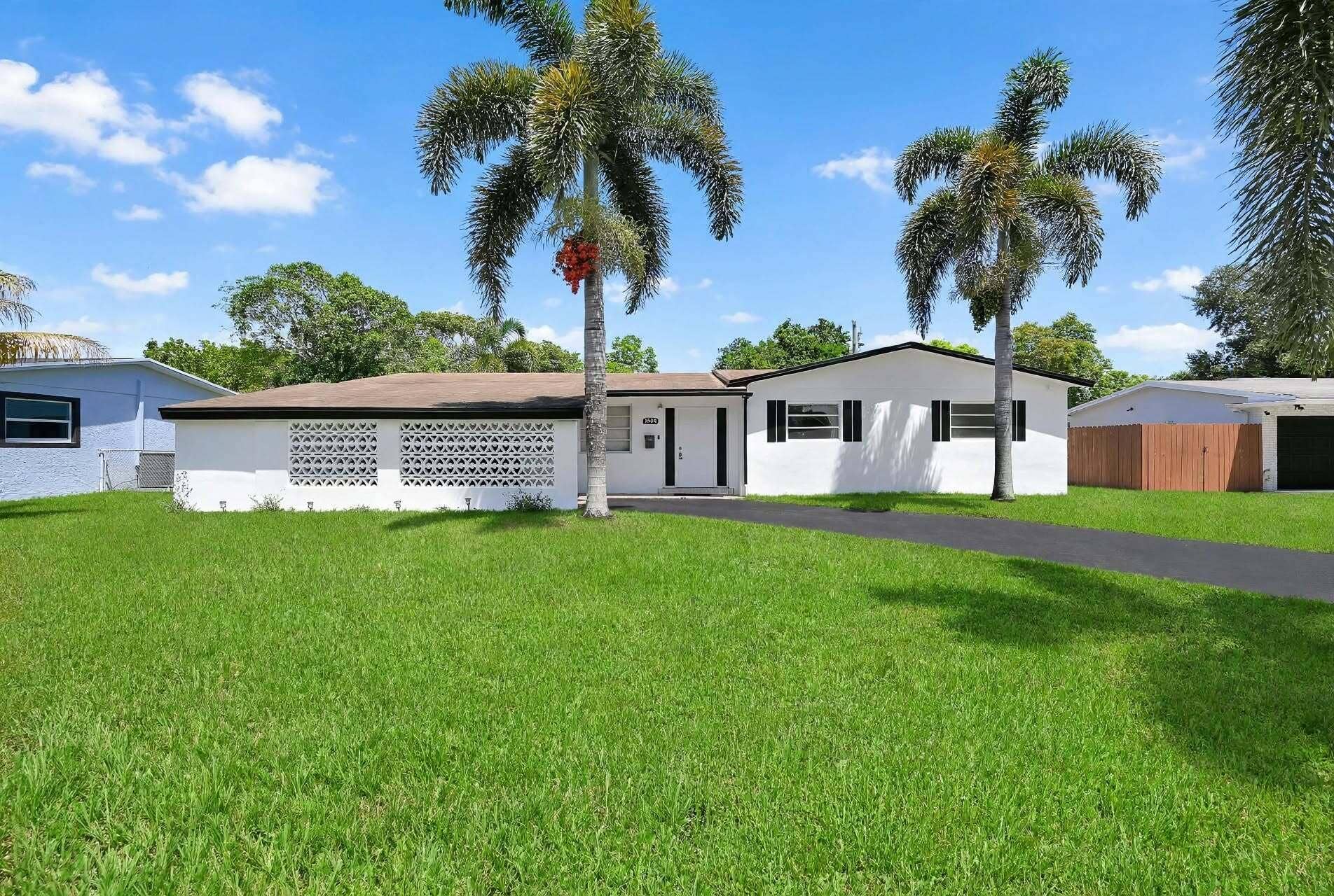 4723 NW 4TH Street, Plantation, FL 33317 Welcome Home