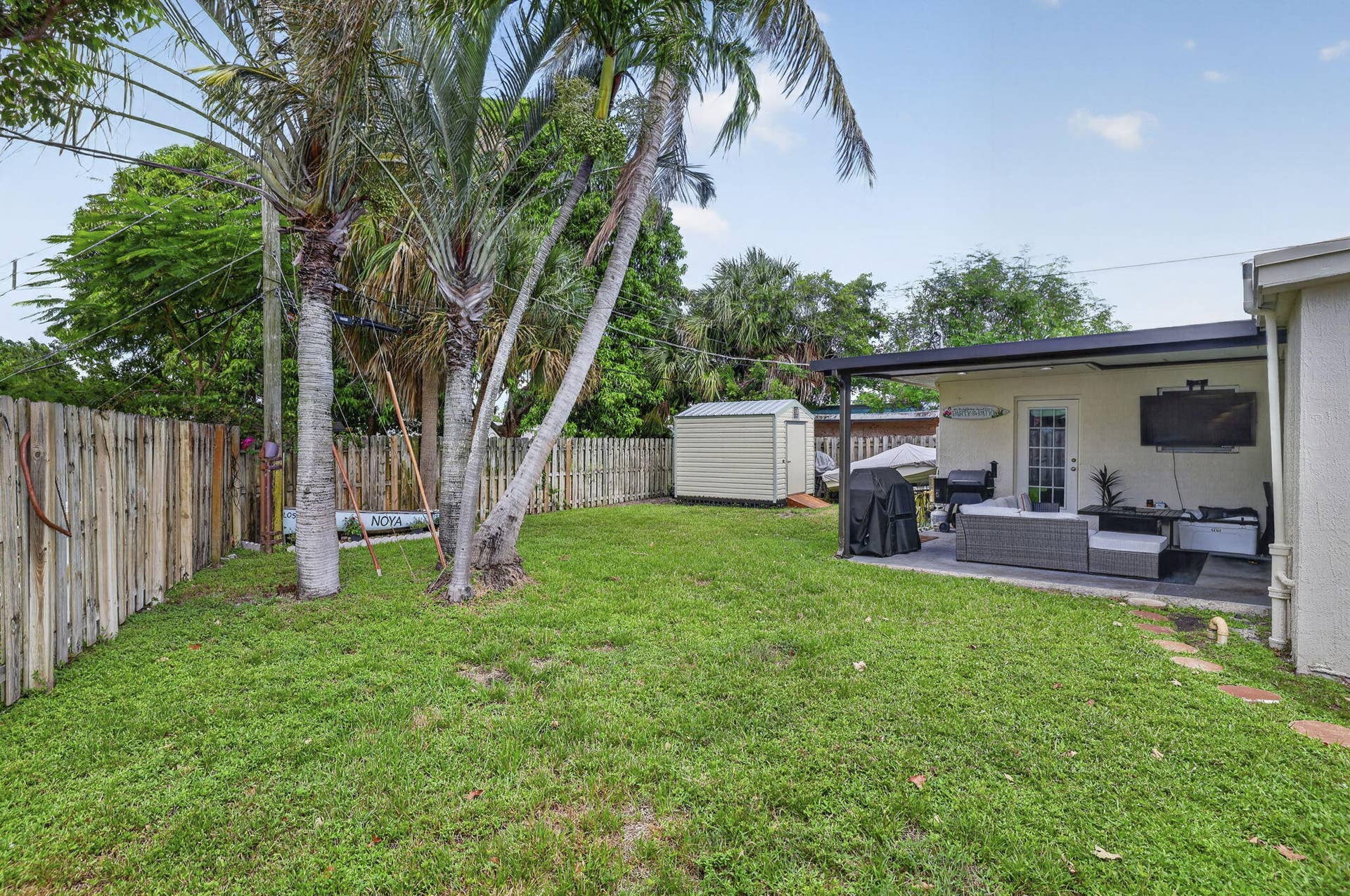 1633 NE 51st Court, Pompano Beach, FL 33064 31-web-or-mls-8I8A9959