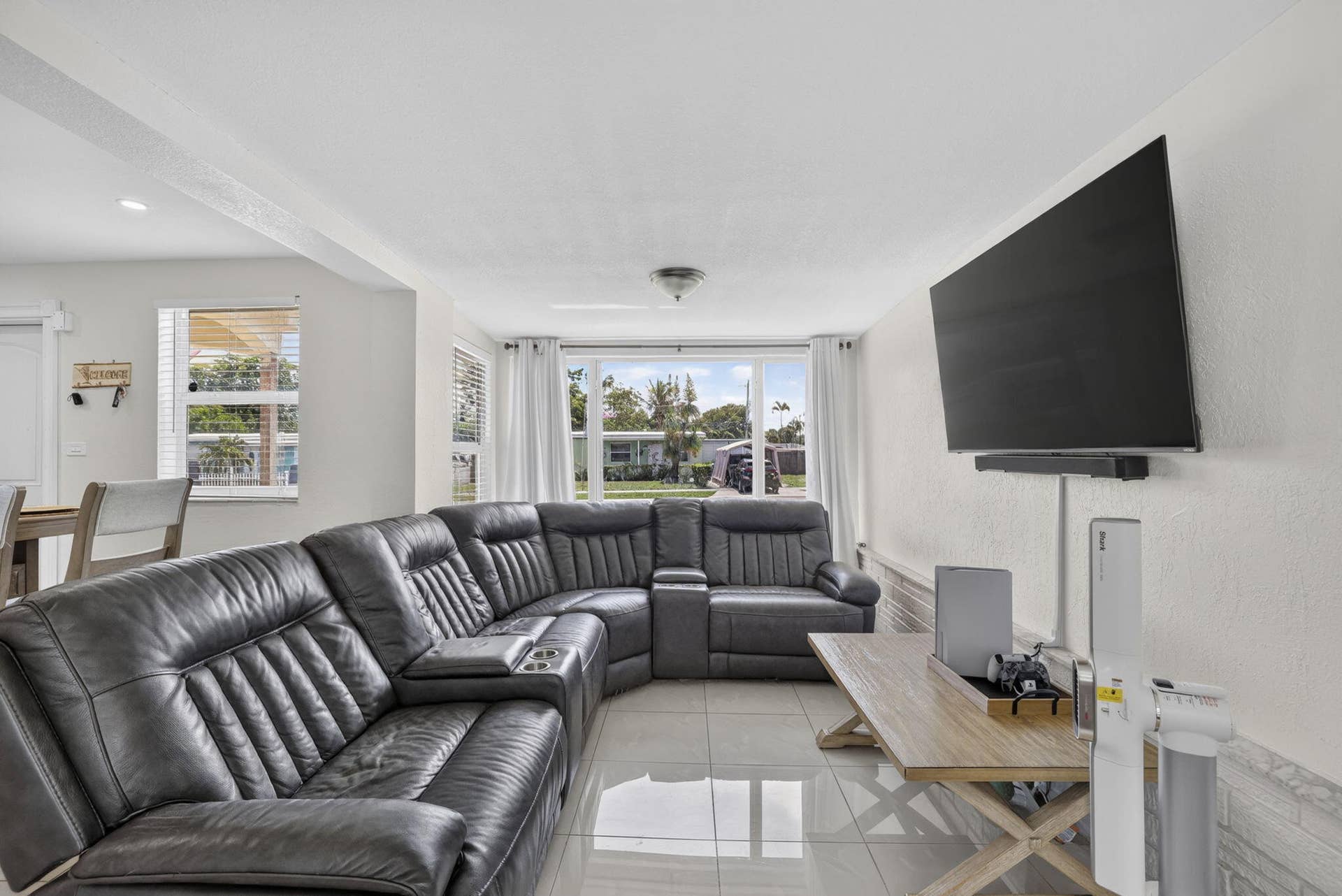 1633 NE 51st Court, Pompano Beach, FL 33064 7-web-or-mls-8I8A9911
