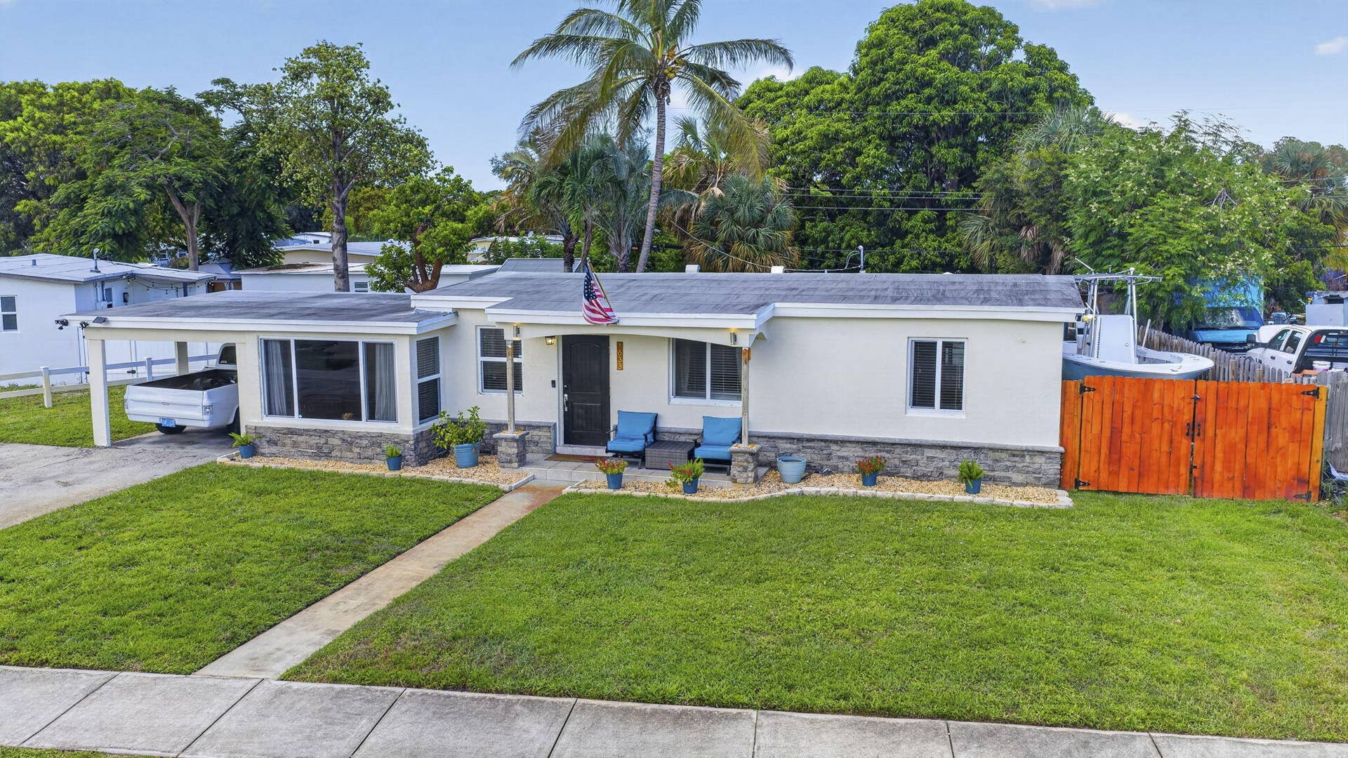 1633 NE 51st Court, Pompano Beach, FL 33064 35-web-or-mls-DJI_20260827015403_0326_D
