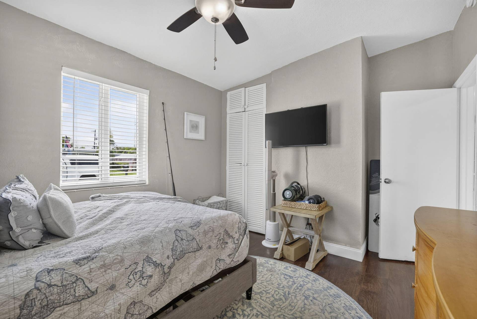 1633 NE 51st Court, Pompano Beach, FL 33064 22-web-or-mls-8I8A9819