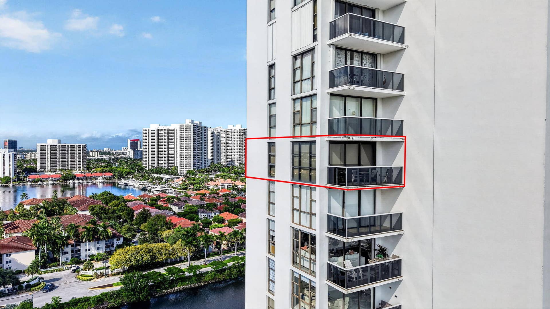 3675 N COUNTRY CLUB Drive, #1909, Aventura, FL 33180 91-web-or-mls-DJI_20260925161651_0618_D