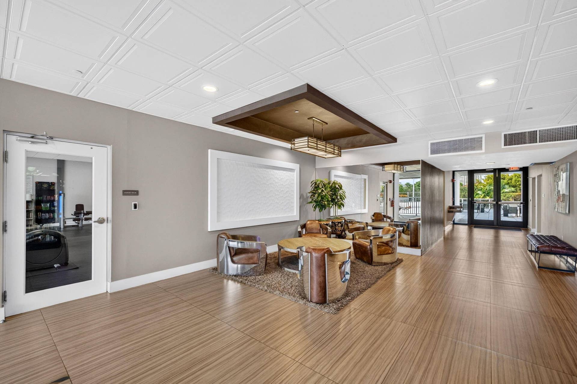 3675 N COUNTRY CLUB Drive, #1909, Aventura, FL 33180 3675 1909 - LobbyReception