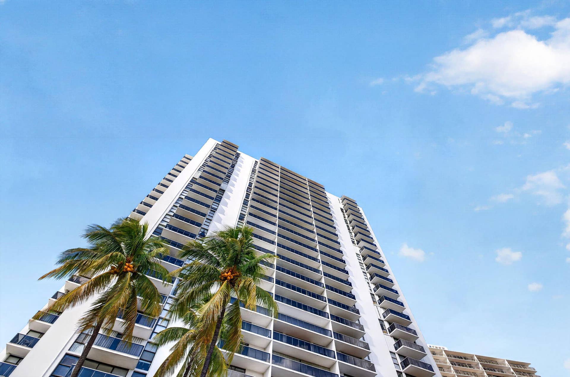 3675 N COUNTRY CLUB Drive, #1909, Aventura, FL 33180 72-web-or-mls-b699A0394
