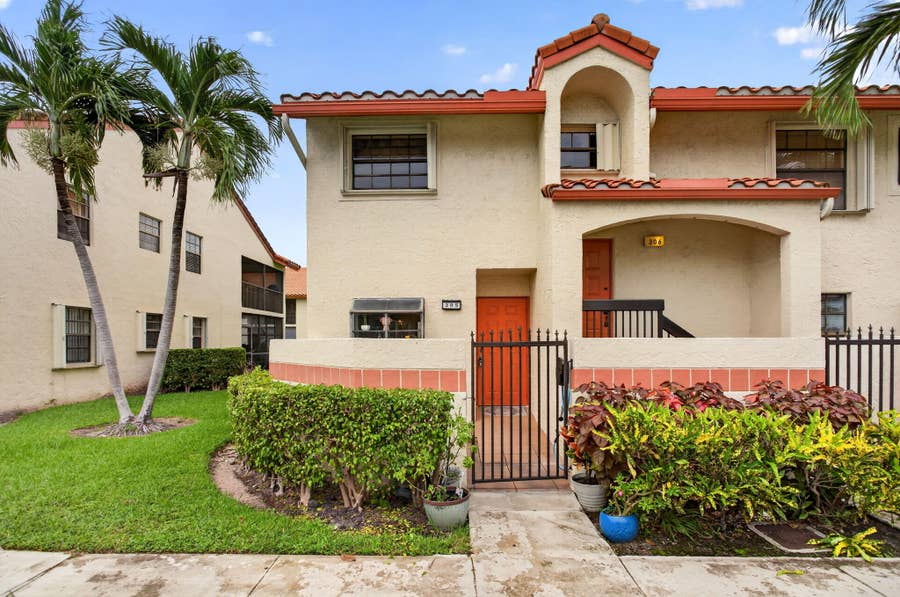 Property photo for 305 Congressional Way, Deerfield Beach, FL