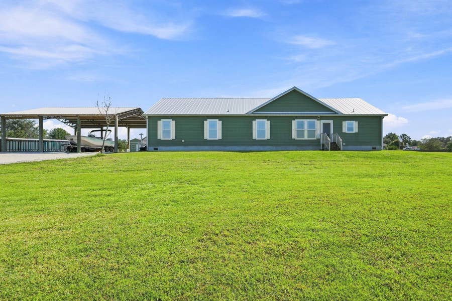 Property photo for 4944 NE 115th Place, Okeechobee, FL
