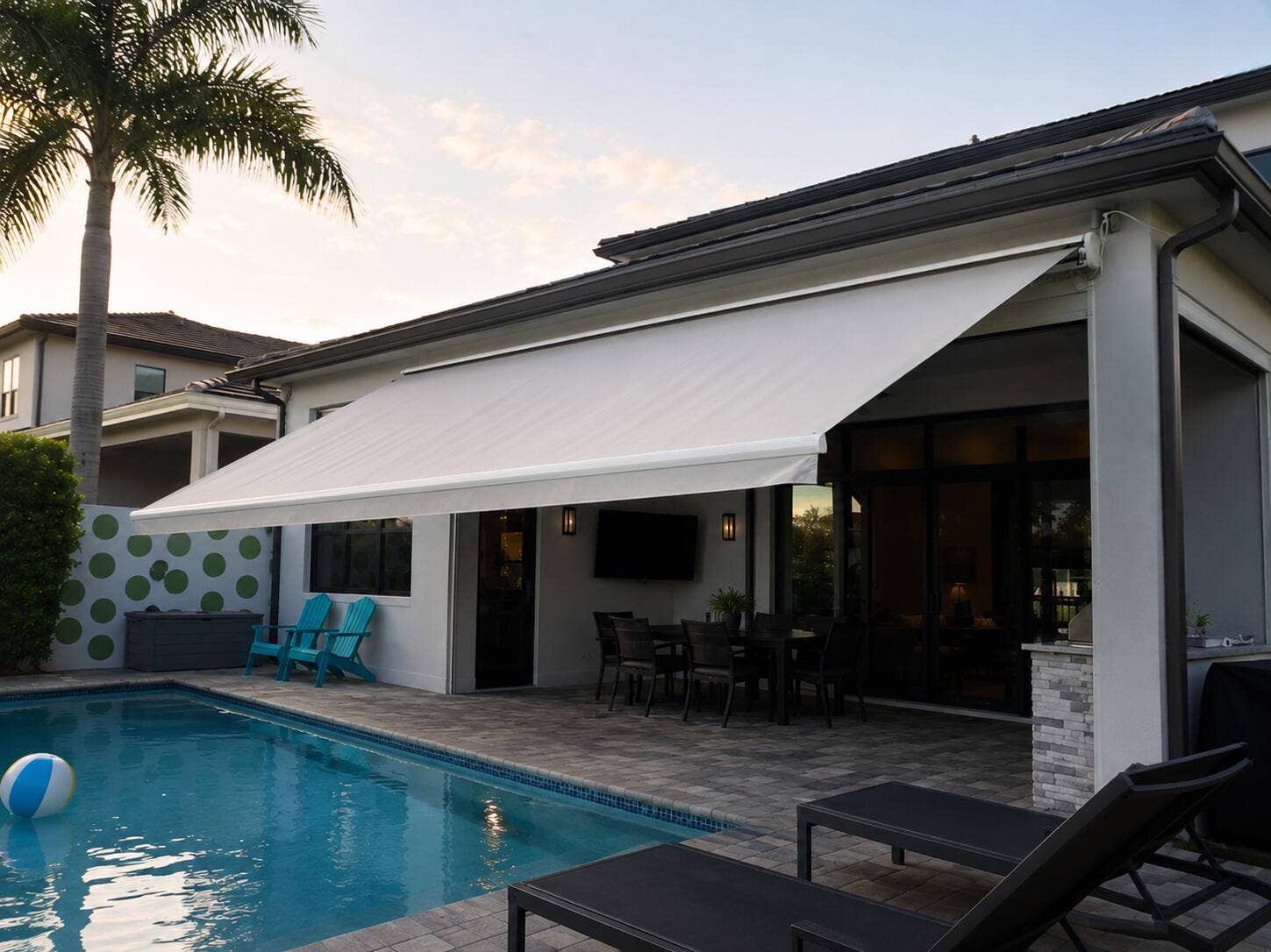 9046 CHAUVET Way, Boca Raton, FL 33496 Room featuring blue accent walls, recessed lighting, and a modern ceiling fan