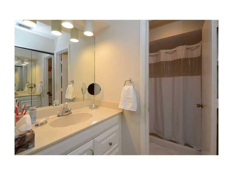 1371 COTTONWOOD Circle, Weston, FL 33326 GetMedia (10)