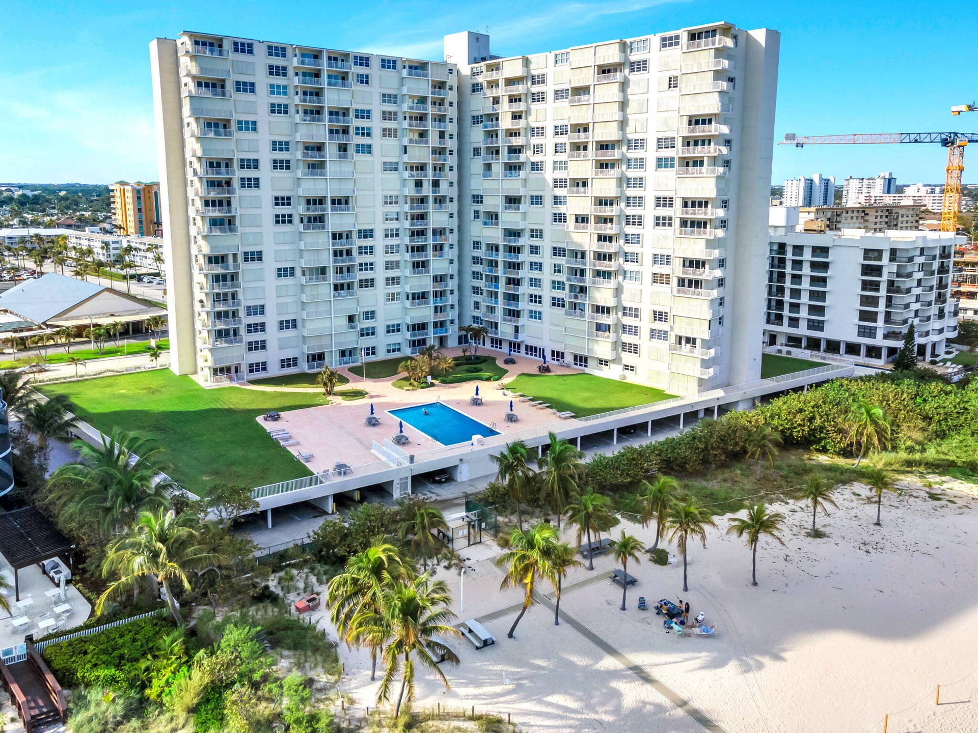 750 N OCEAN Boulevard, #1502, Pompano Beach, FL 33062 Private Deeded Beach
