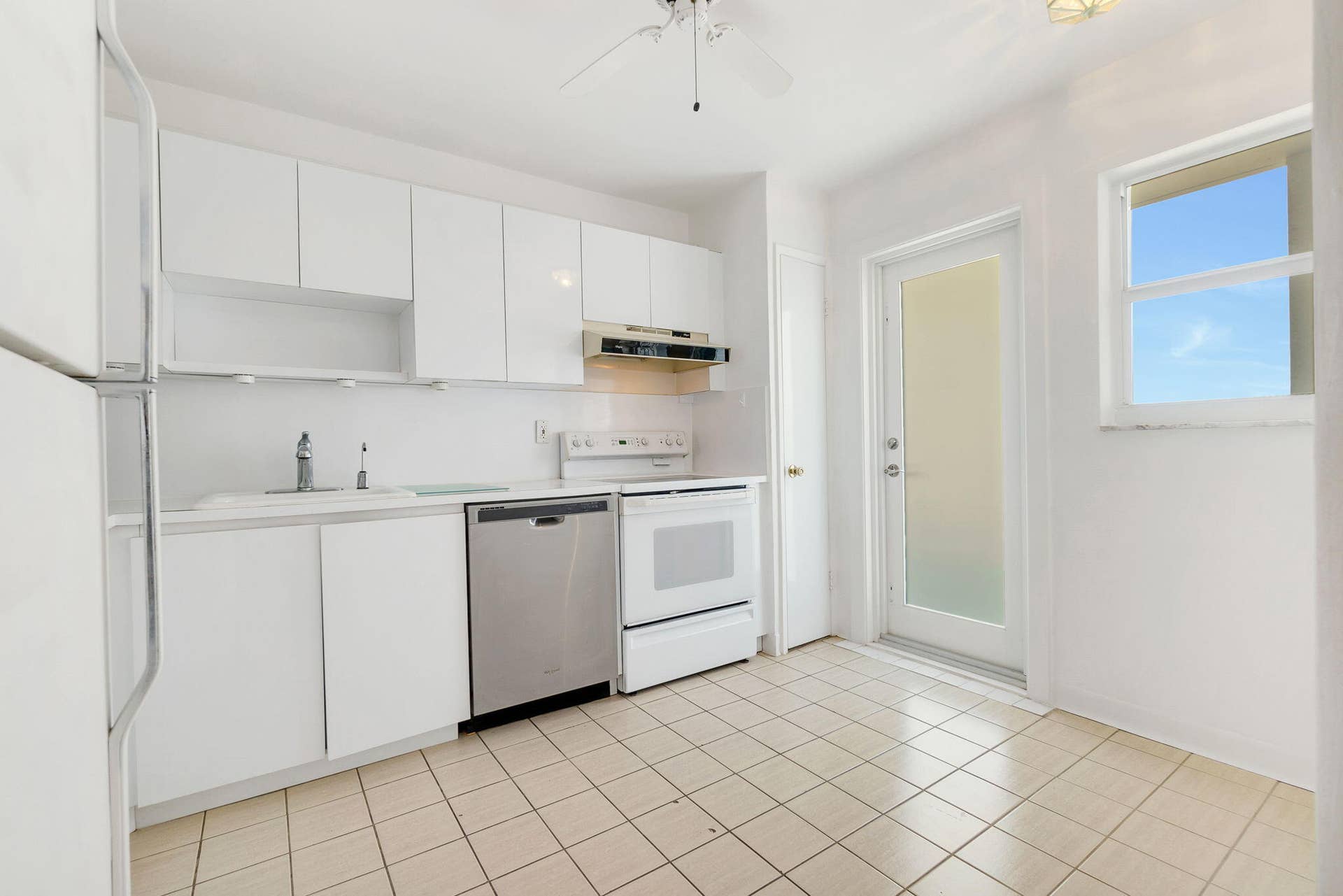 750 N OCEAN Boulevard, #1502, Pompano Beach, FL 33062 6-web-or-mls-DSC08209dsc08209