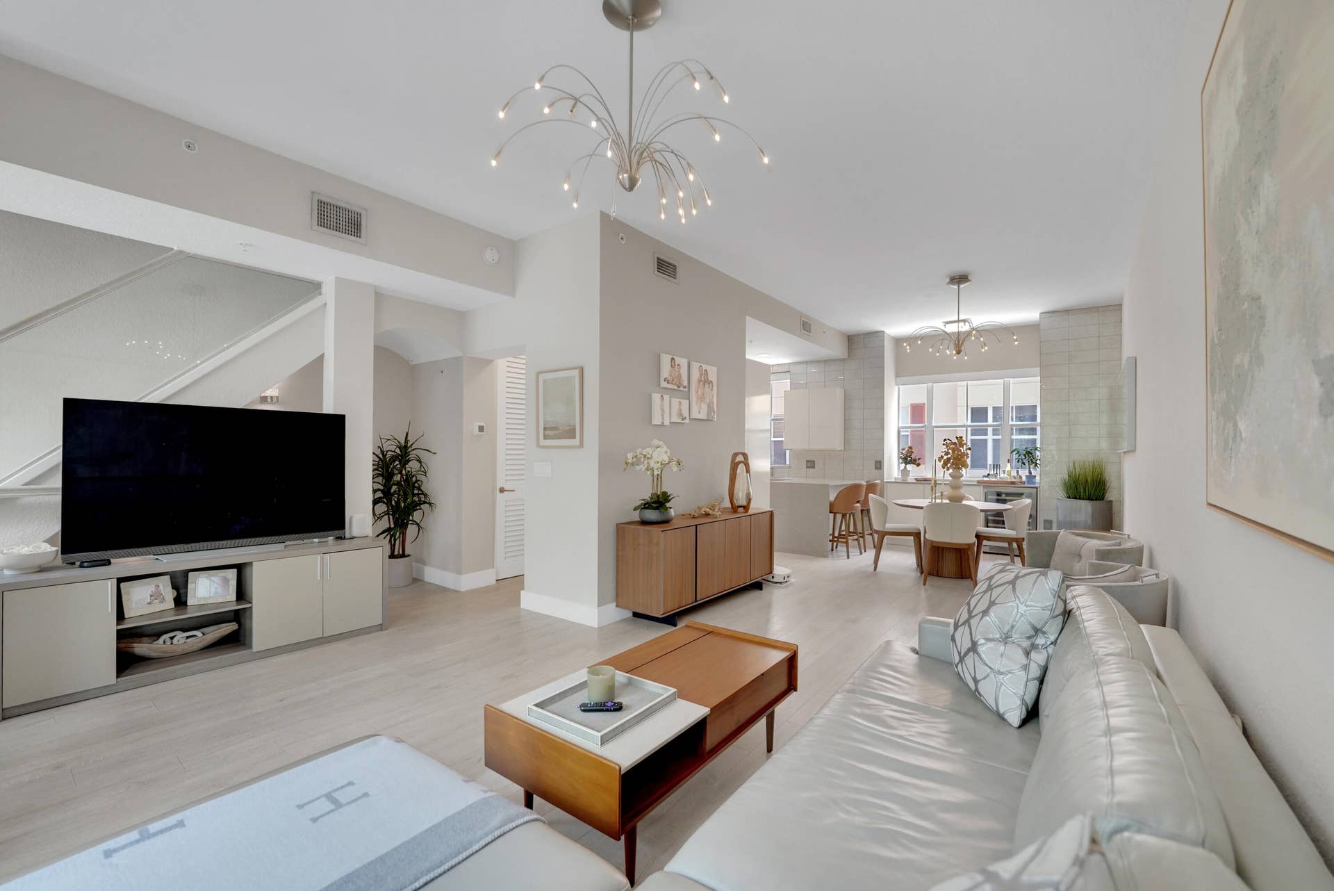 502 NE 7th Avenue, #Unit 1, Fort Lauderdale, FL 33301 Living Room