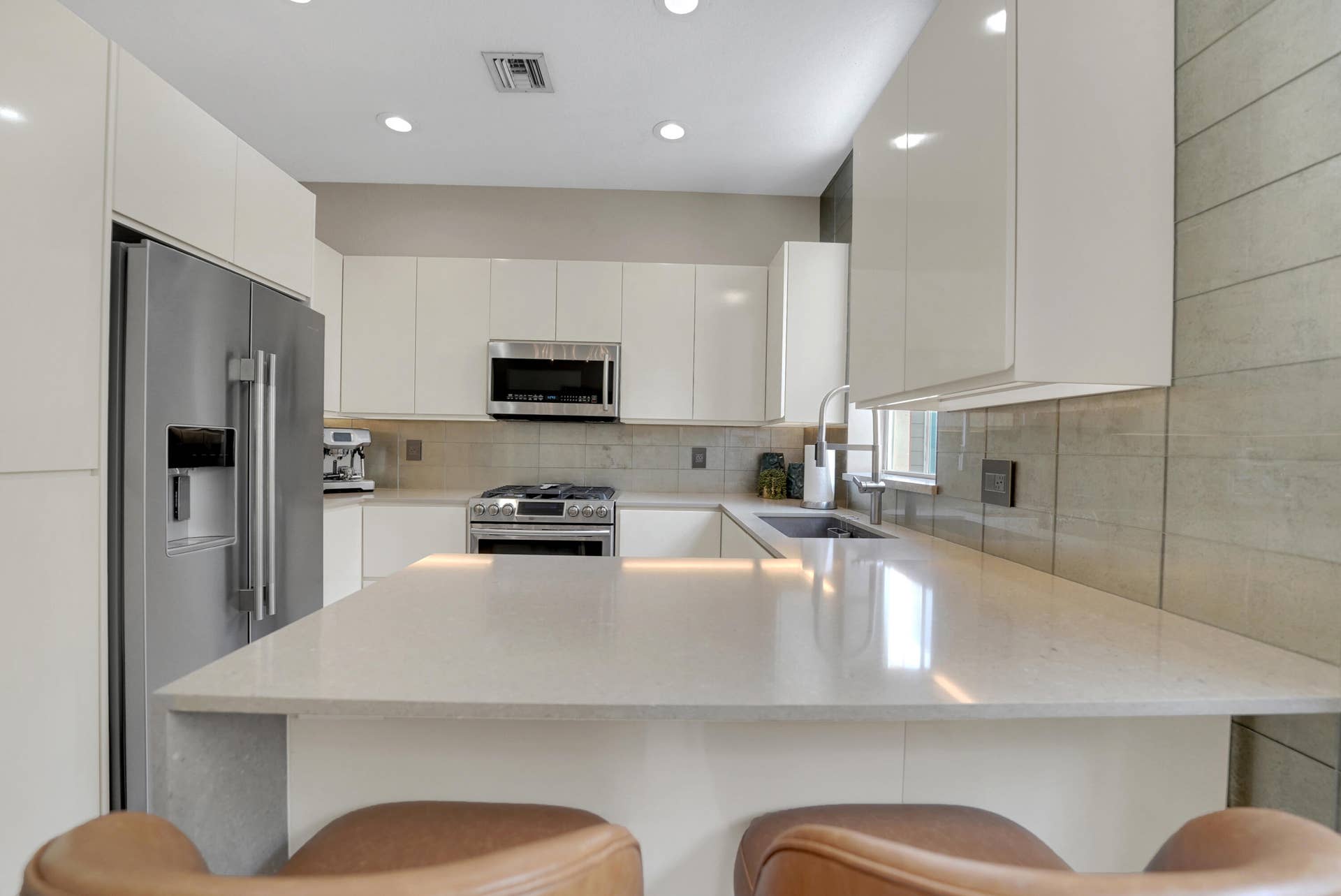 502 NE 7th Avenue, #Unit 1, Fort Lauderdale, FL 33301 Kitchen