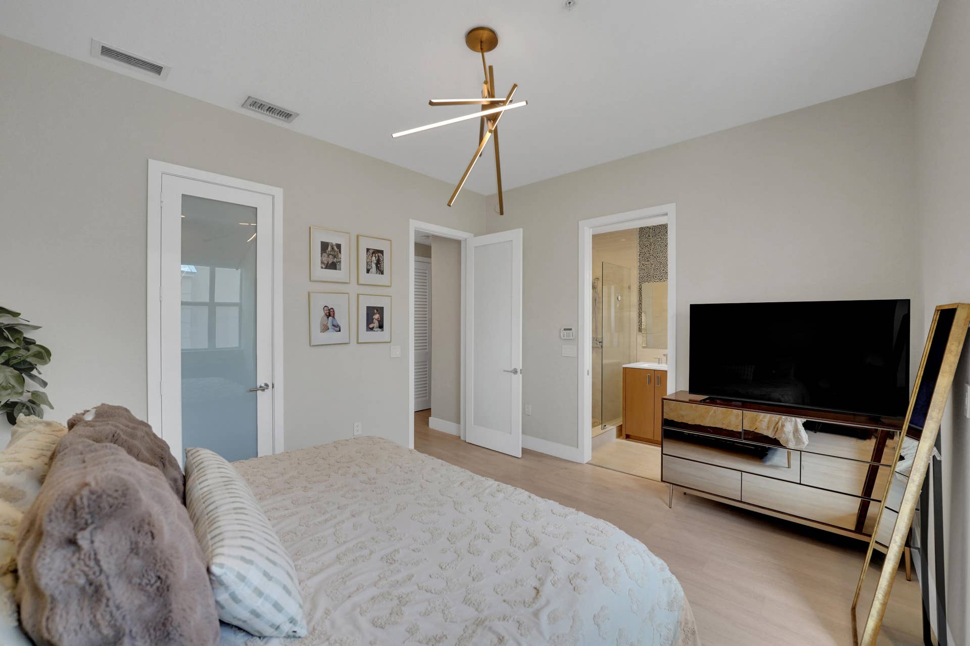 502 NE 7th Avenue, #Unit 1, Fort Lauderdale, FL 33301 Master Bedroom