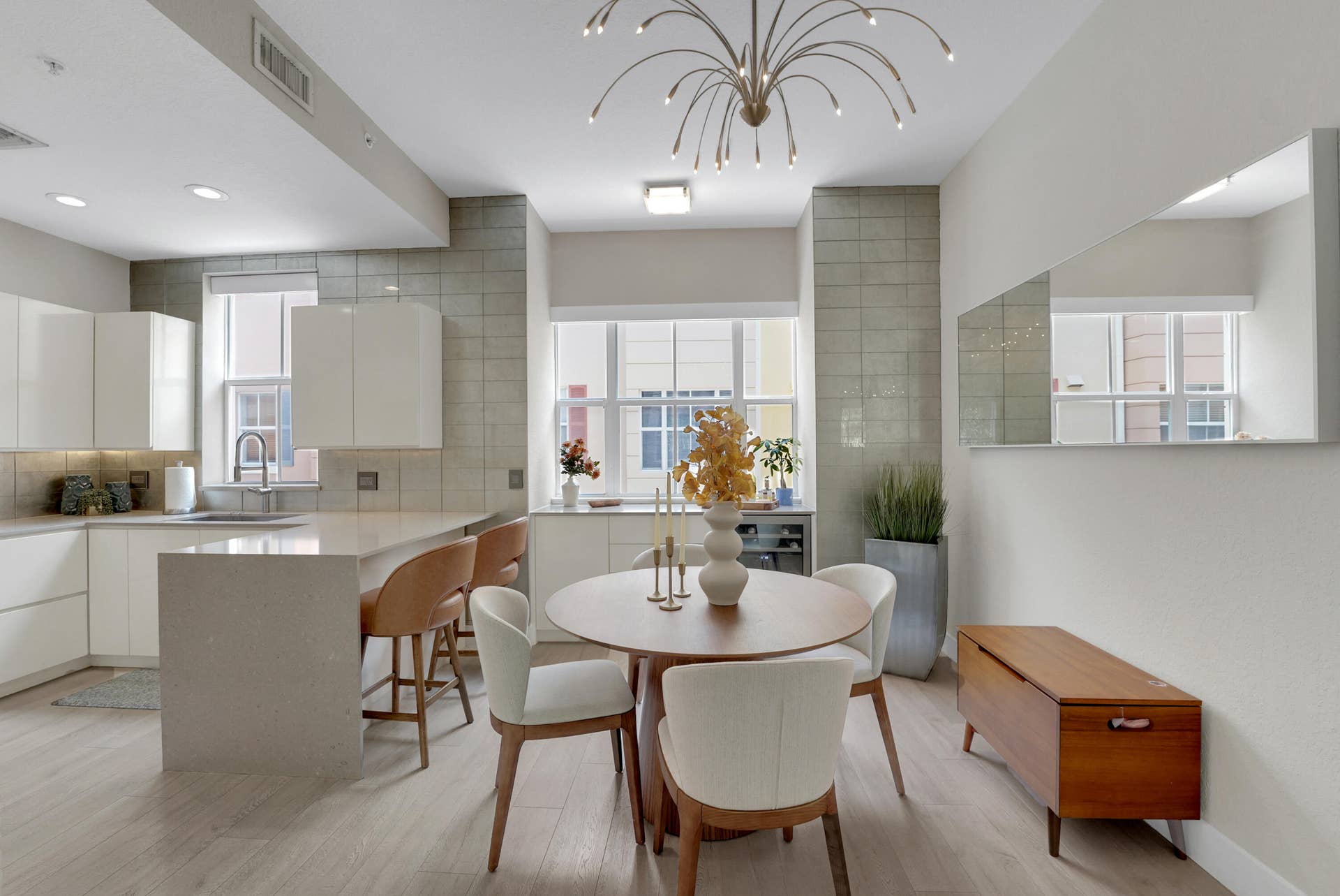 502 NE 7th Avenue, #Unit 1, Fort Lauderdale, FL 33301 Kitchen/dining