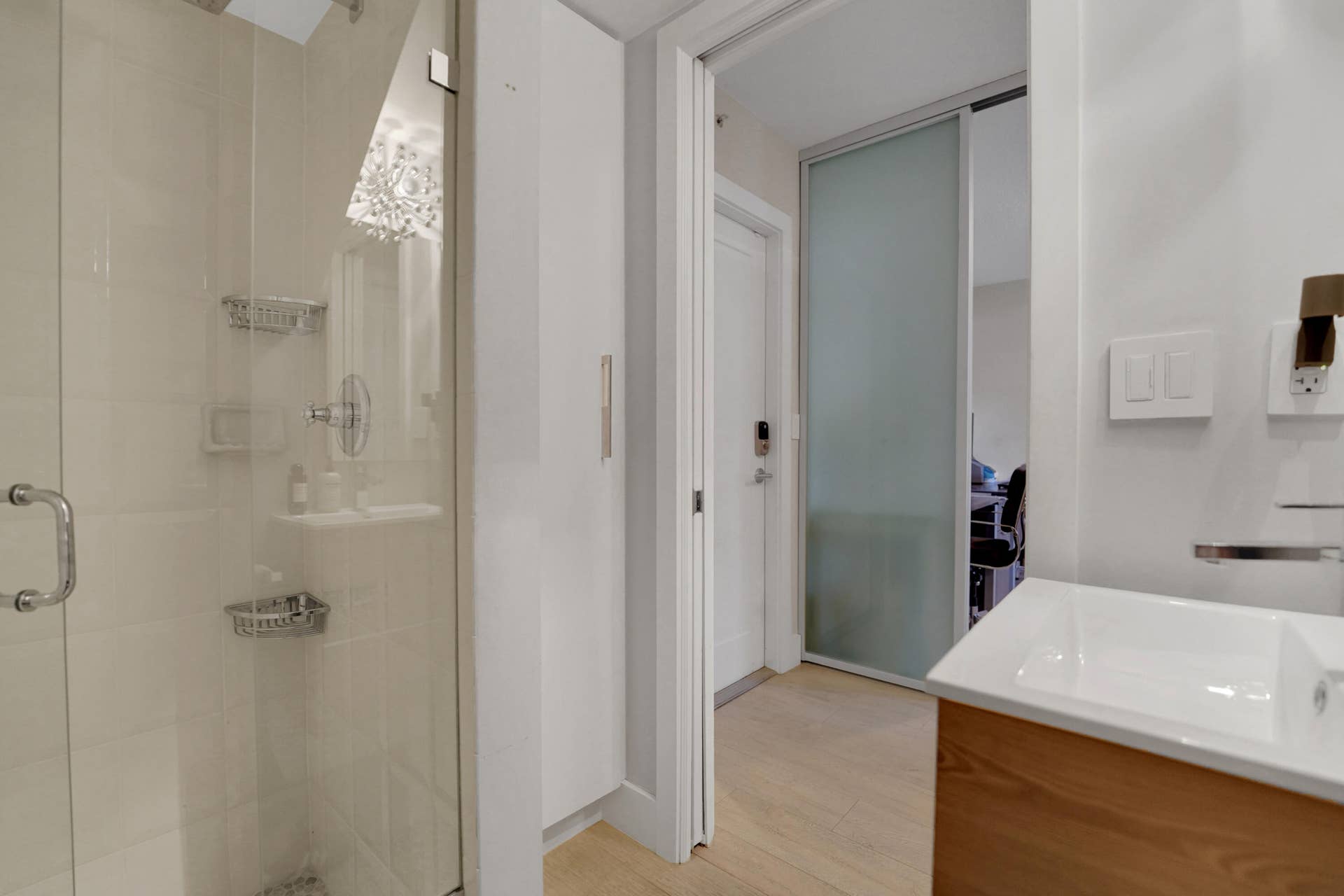 502 NE 7th Avenue, #Unit 1, Fort Lauderdale, FL 33301 Downstairs Bathroom