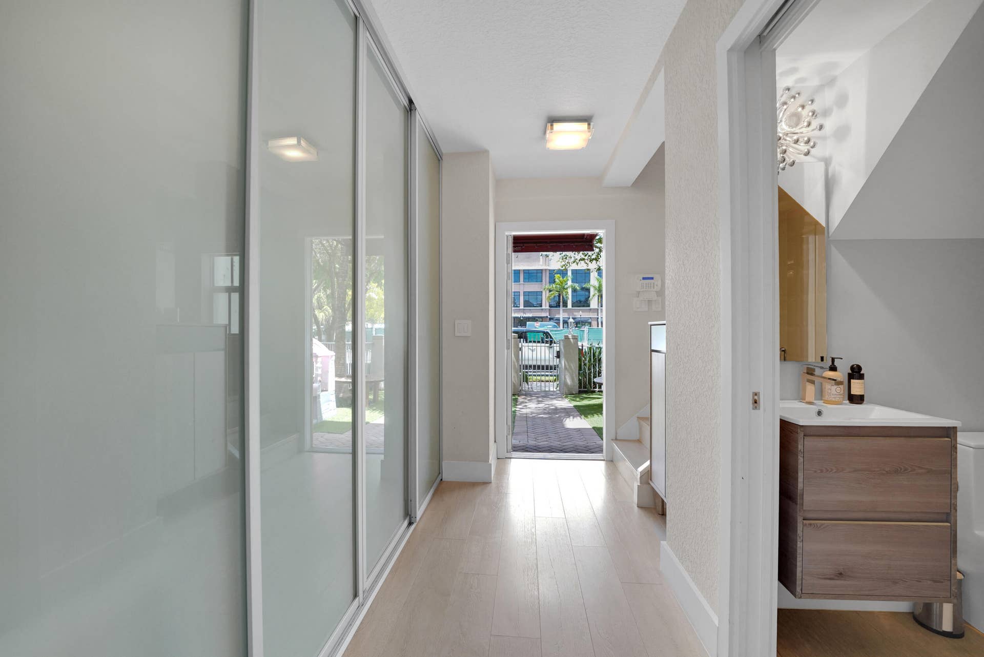 502 NE 7th Avenue, #Unit 1, Fort Lauderdale, FL 33301 Downstairs Hallway