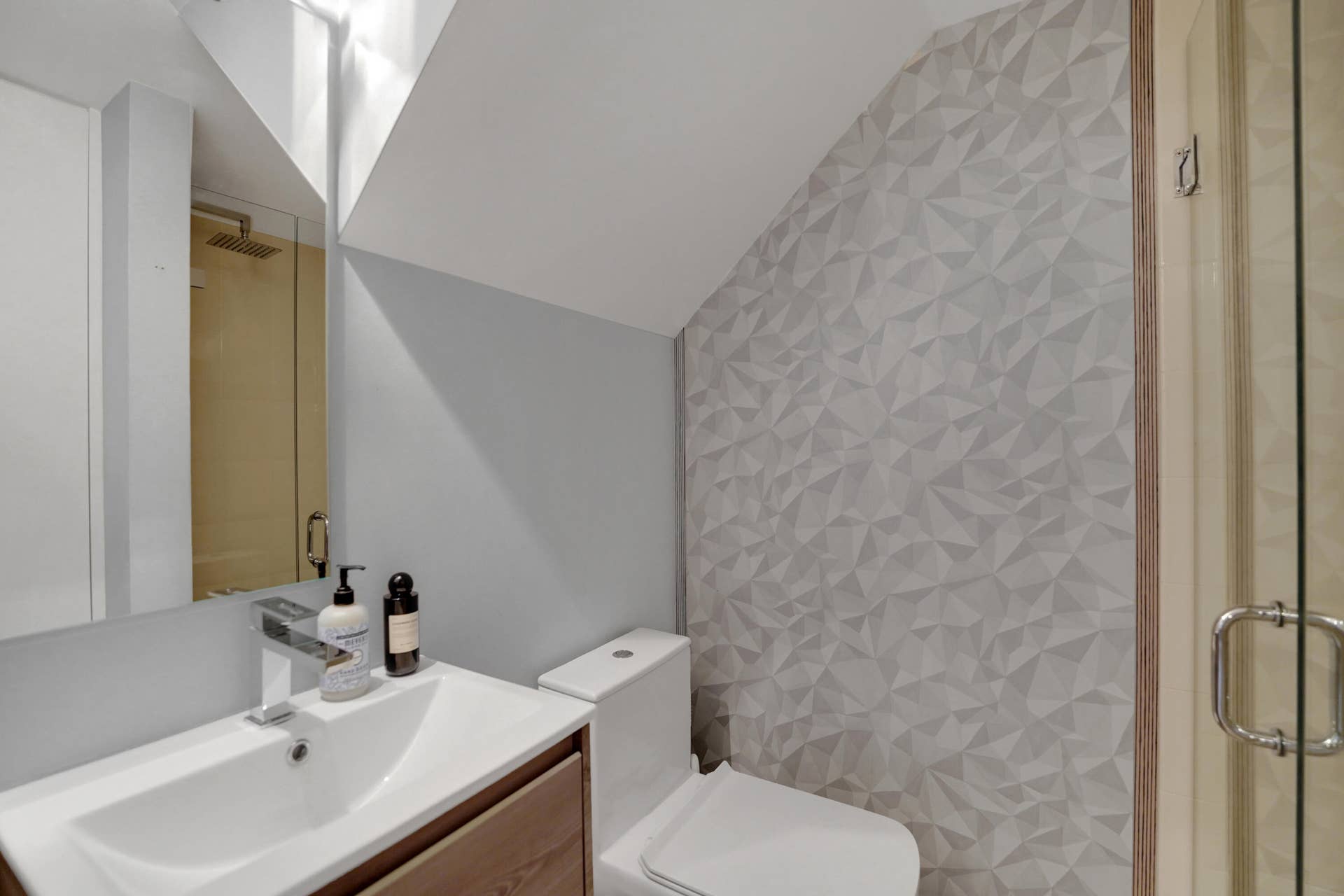 502 NE 7th Avenue, #Unit 1, Fort Lauderdale, FL 33301 Downstairs Bathroom