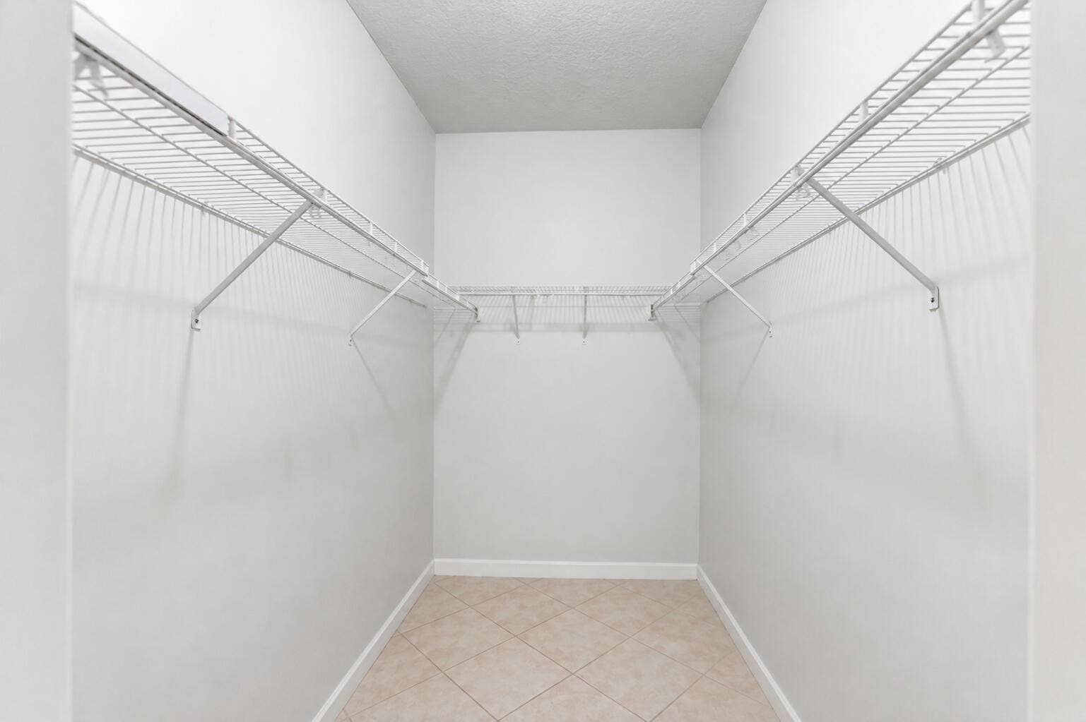 2311 SW 125th Avenue, Miramar, FL 33027 Large Walk-In Closet Completes the Primary Suite