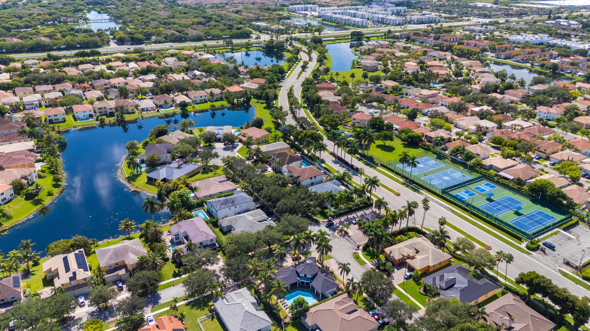 2311 SW 125th Avenue, Miramar, FL 33027 Enjoy community amenities including a pool, tennis, pickleball and basketball courts, playground and parks.