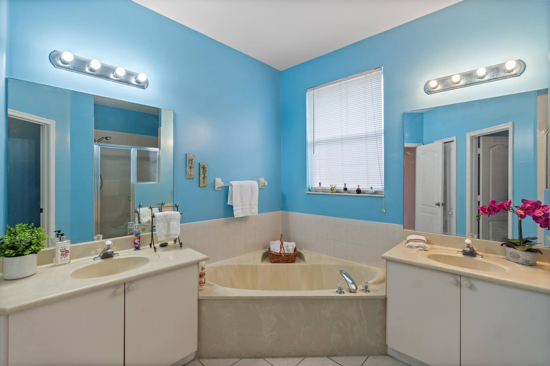 2311 SW 125th Avenue, Miramar, FL 33027 Private Ensuite with Dual Vanities that Provide Plenty of Personal Space