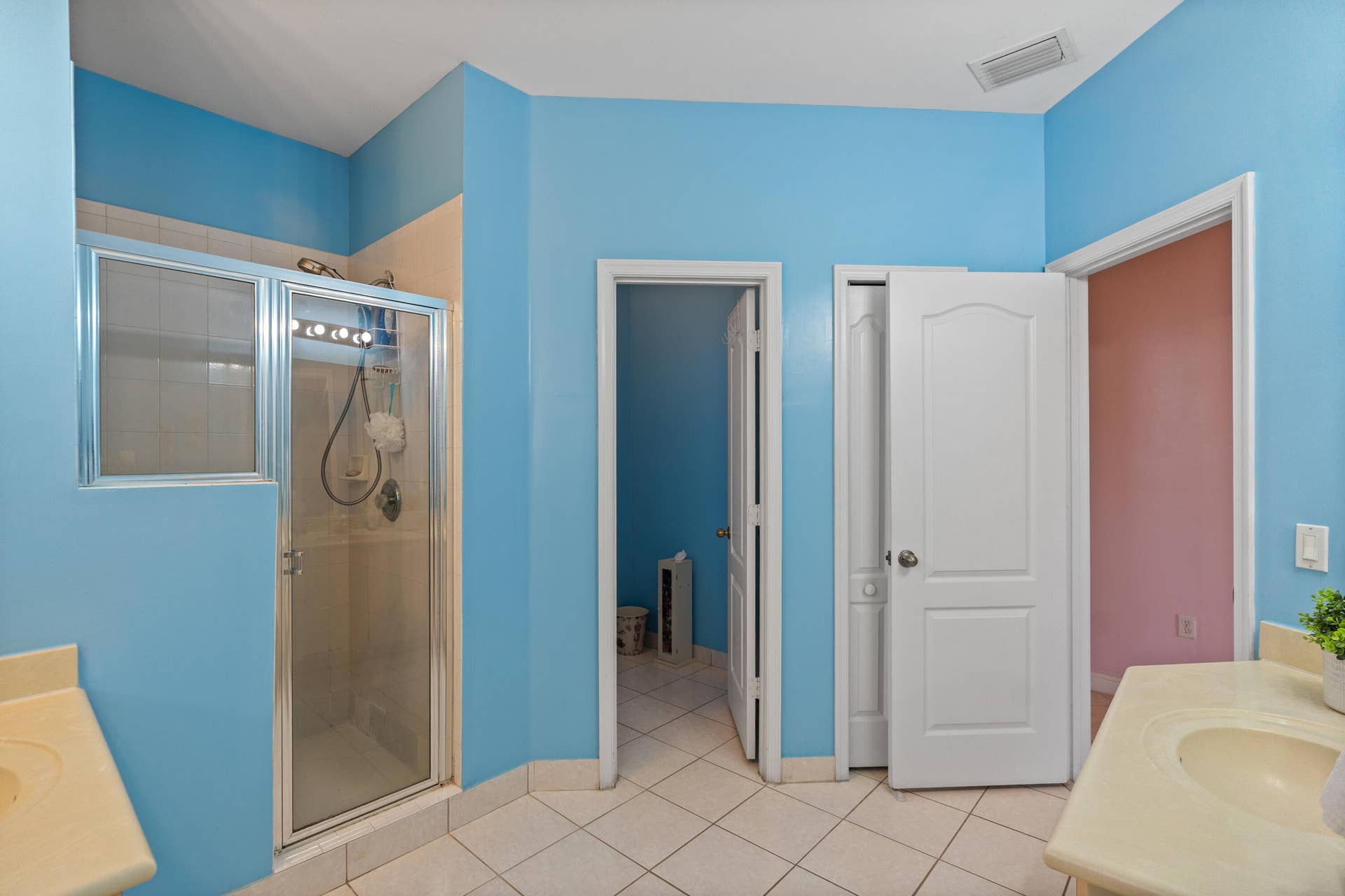 2311 SW 125th Avenue, Miramar, FL 33027 Separate Tub & Shower Complete the Primary Bath