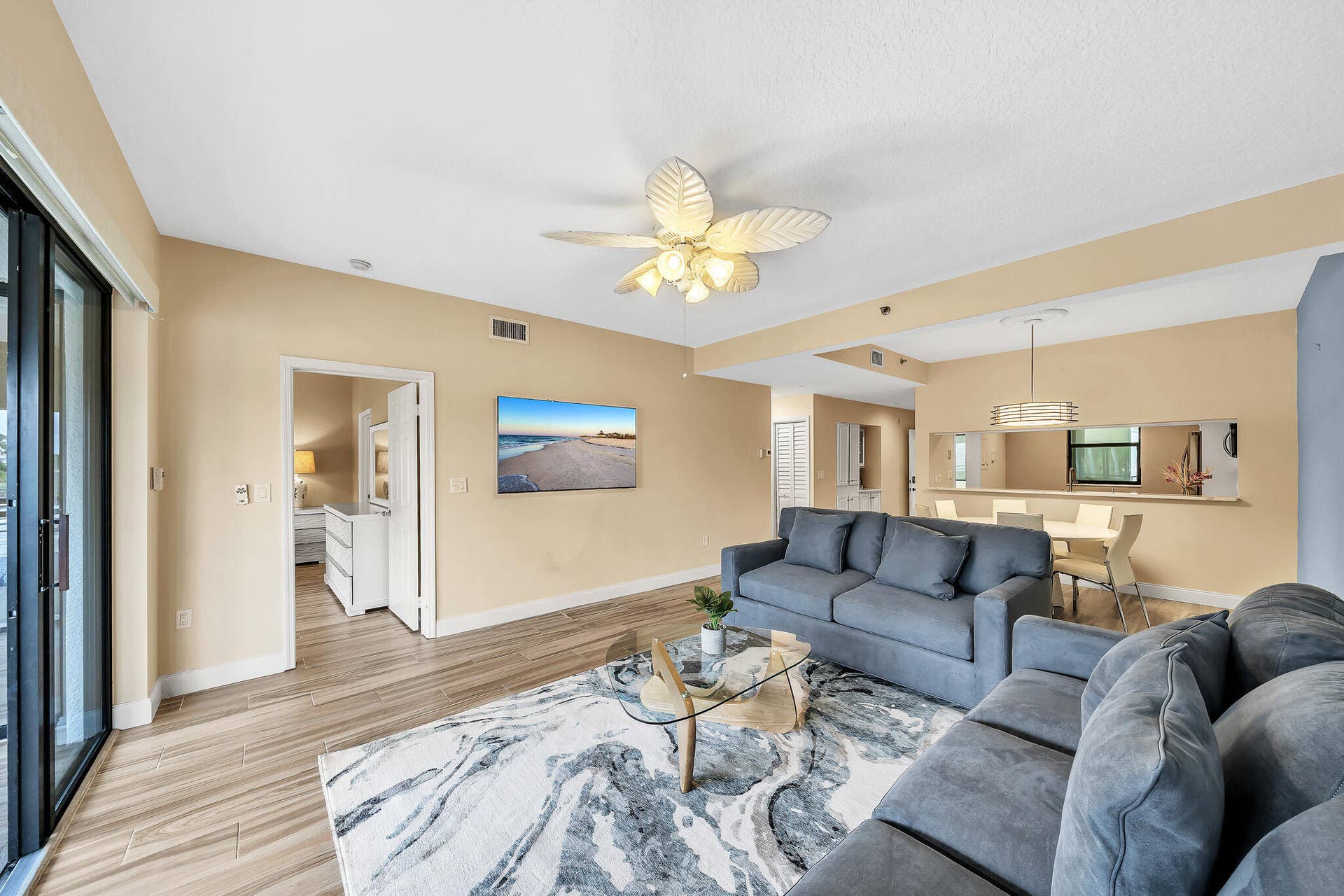 827 OAK HARBOUR Drive, Juno Beach, FL 33408 10 Living Area