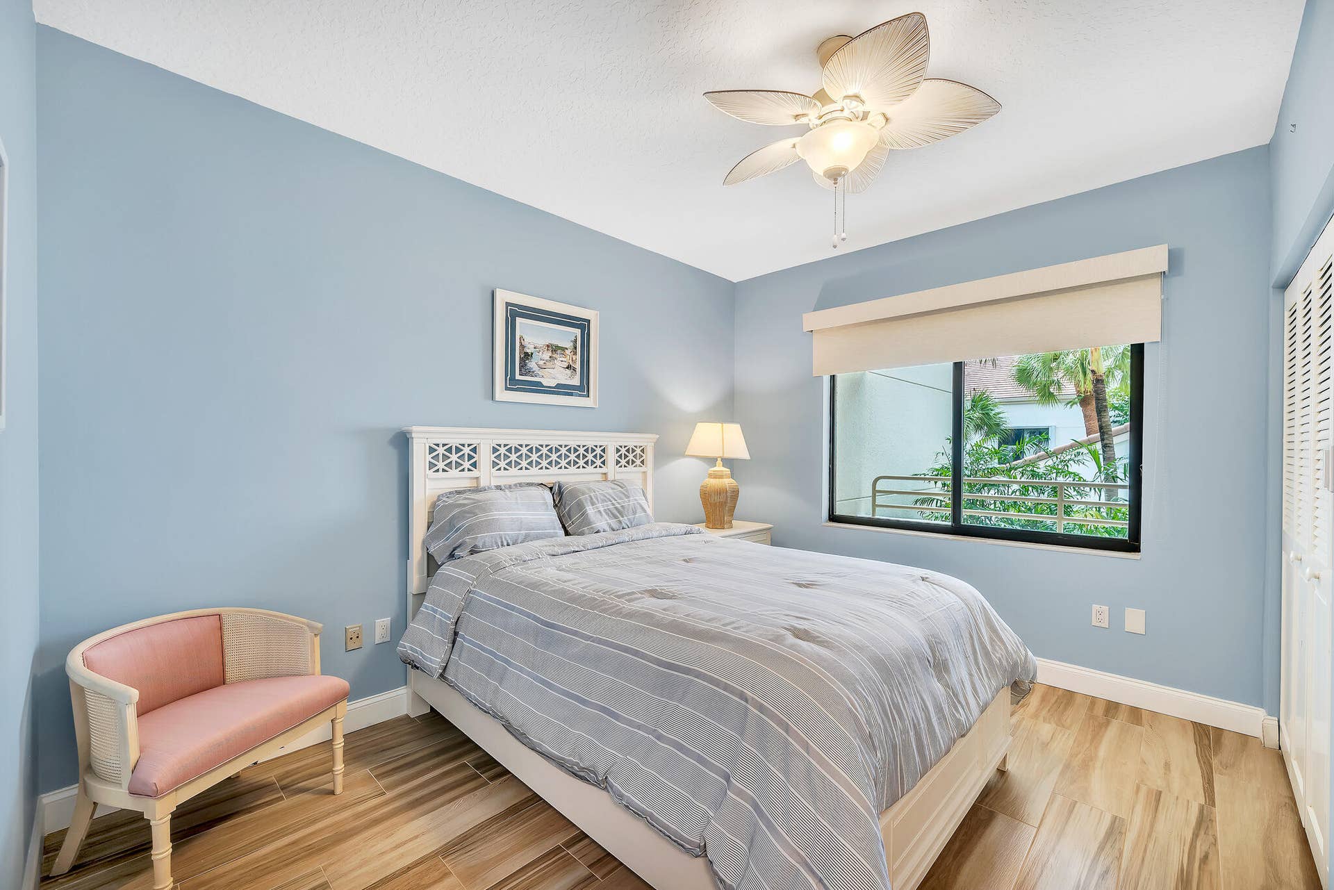 827 OAK HARBOUR Drive, Juno Beach, FL 33408 15 Guest Bedroom (2)