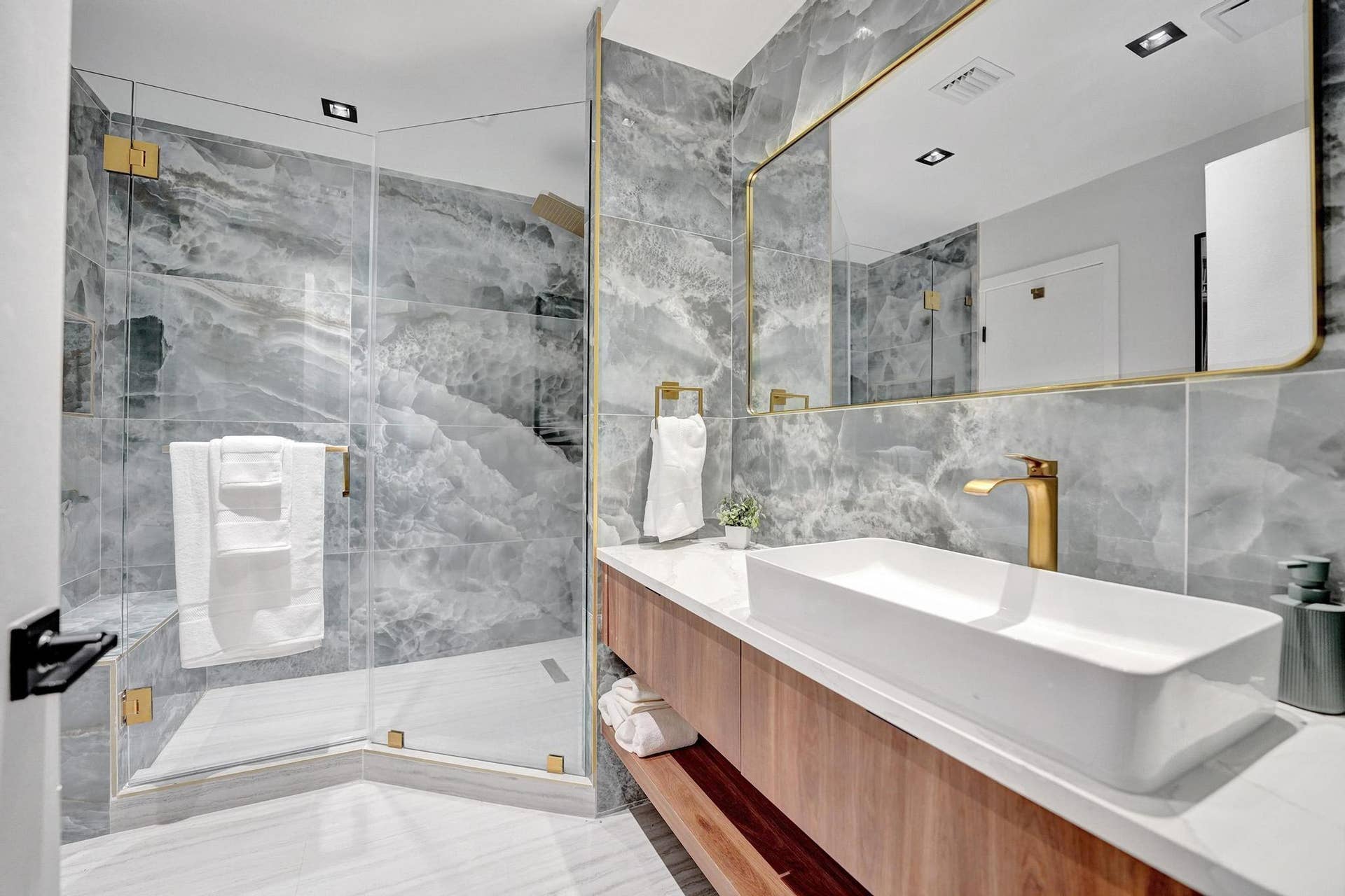 4417 SW 38th Terrace, Fort Lauderdale, FL 33312 DSC04088