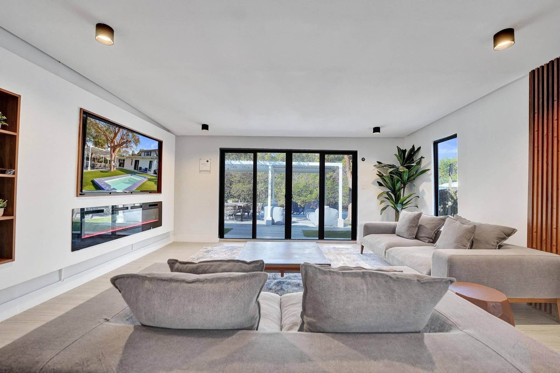 4417 SW 38th Terrace, Fort Lauderdale, FL 33312 DSC04289
