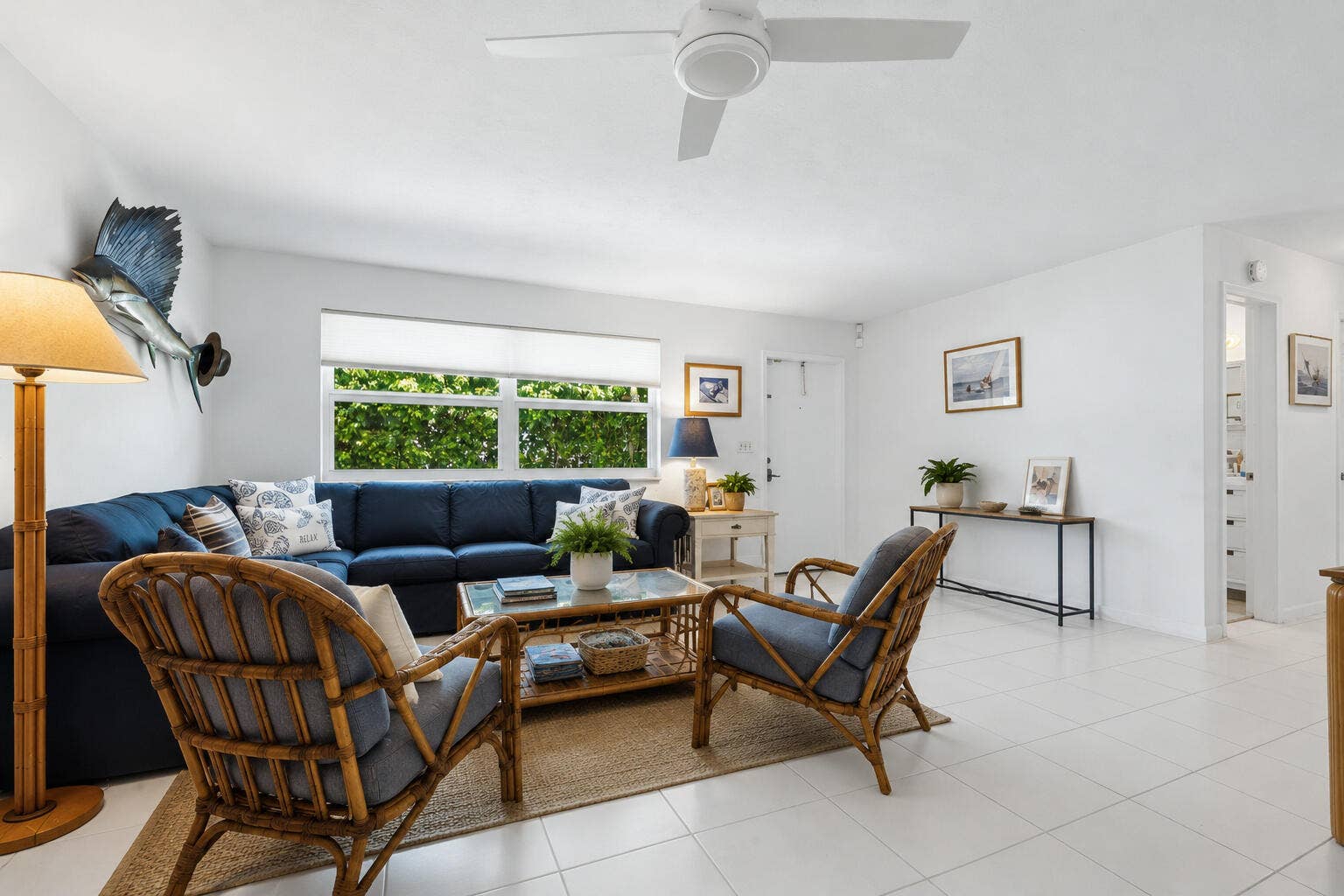 VIRTUAL STAGED LIVING ROOM