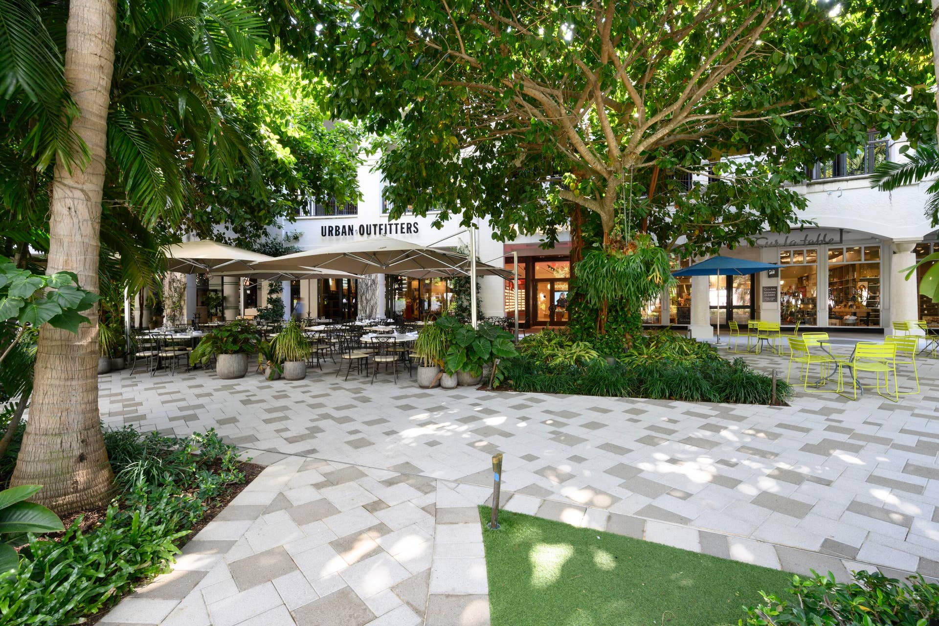 ROSEMARY SQUARE