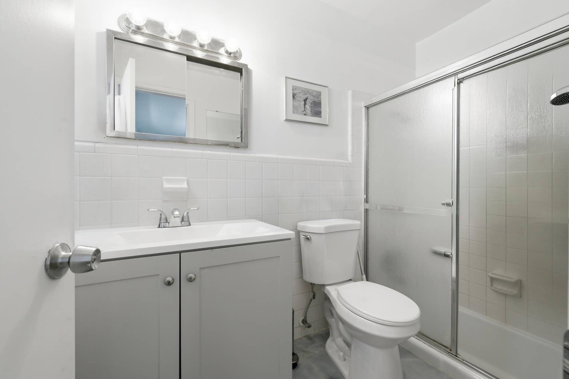 VIRUTAL STAGED PRIMARY BATH