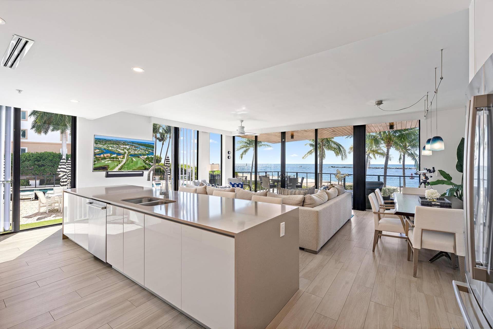 106 Inlet Way, #105, Palm Beach Shores, FL 33404 Living with Open Kitchen