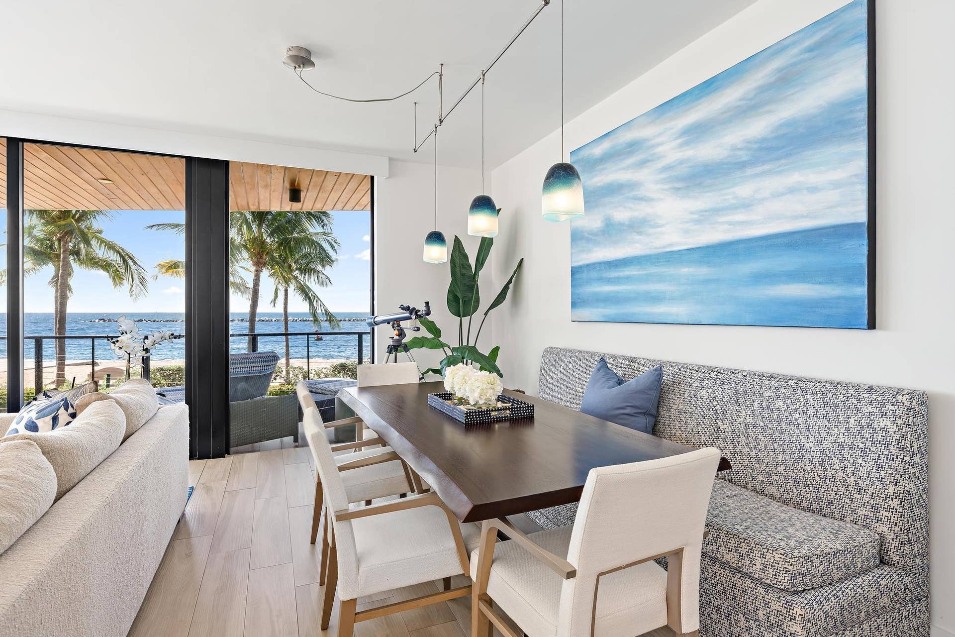106 Inlet Way, #105, Palm Beach Shores, FL 33404 Dining Area