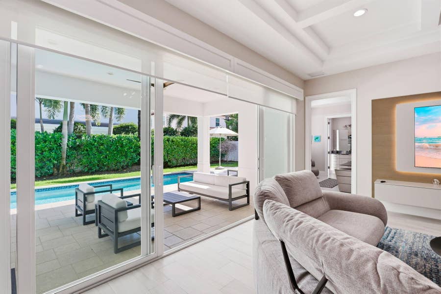 Property photo for 464 NE 8TH Street, Boca Raton, FL