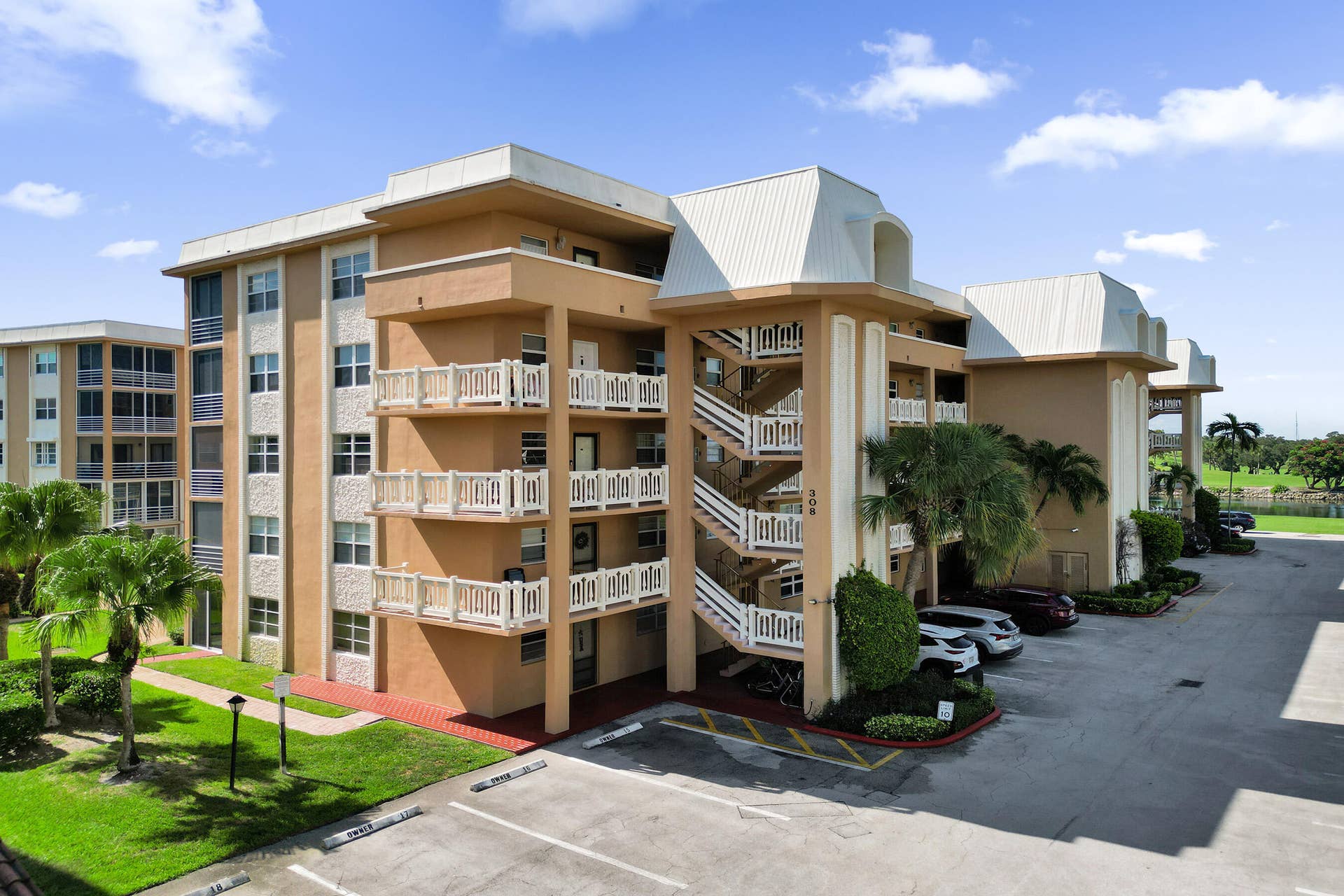 308 GOLFVIEW Road, #406, North Palm Beach, FL 33408 DJI_0504
