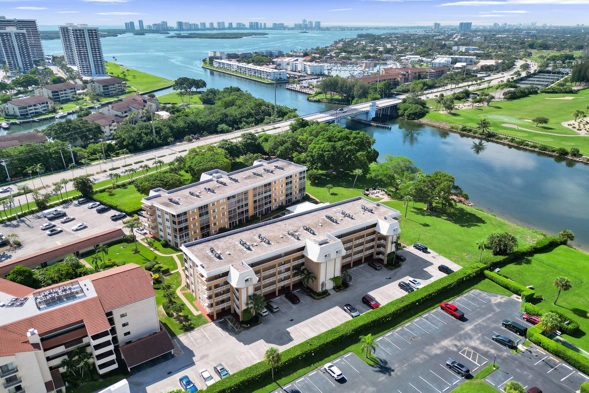 308 GOLFVIEW Road, #406, North Palm Beach, FL 33408 DJI_0516