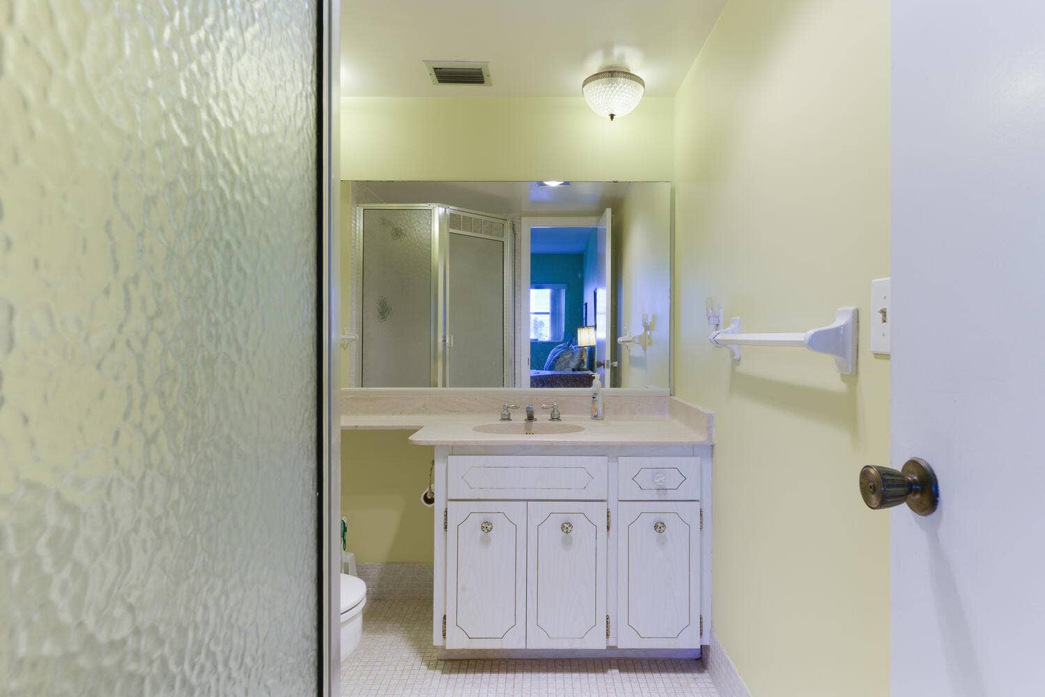28 Yacht Club Drive, #109, North Palm Beach, North Palm Beach, FL 33408 GUEST BATHROOM