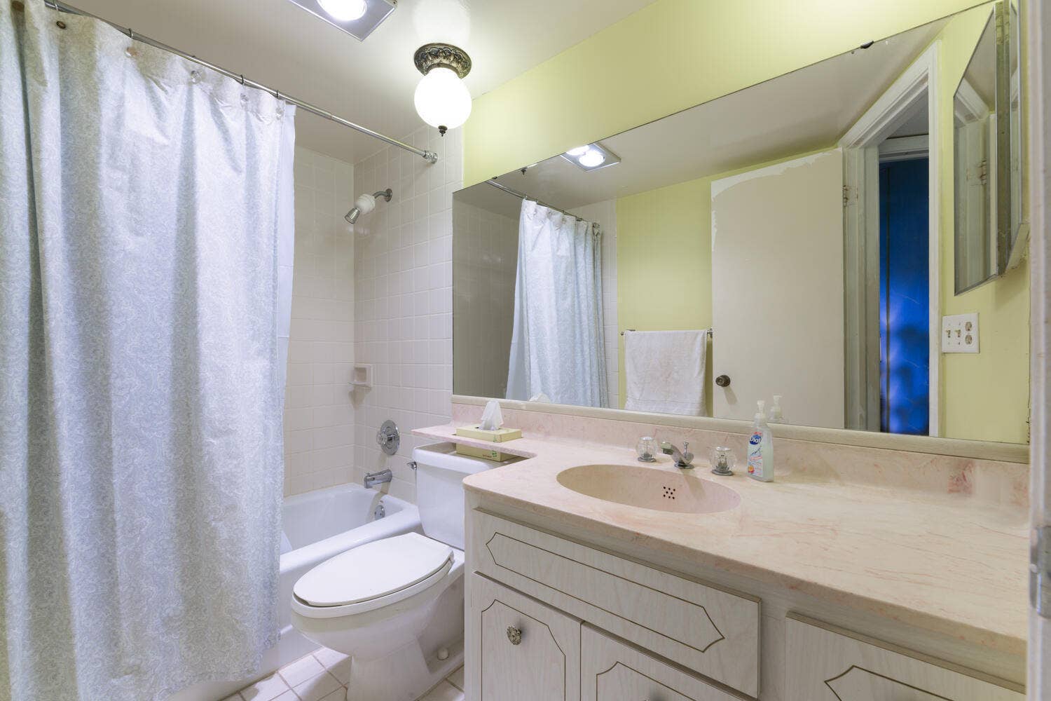 28 Yacht Club Drive, #109, North Palm Beach, North Palm Beach, FL 33408 MASTER BATHROOM